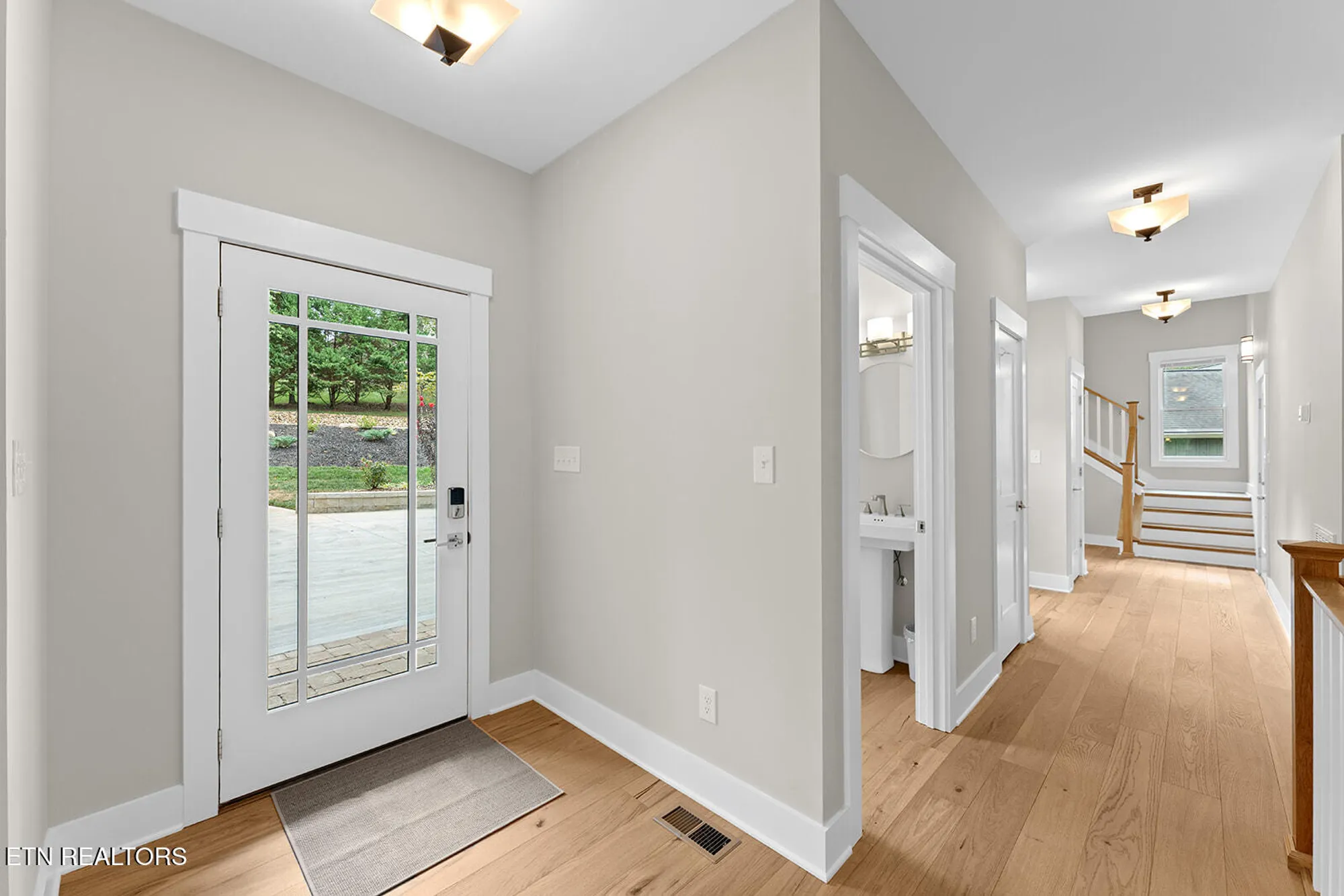 Property Slideshow image 15 of 54 | 216 tecumseh way, Loudon, TN, 37774