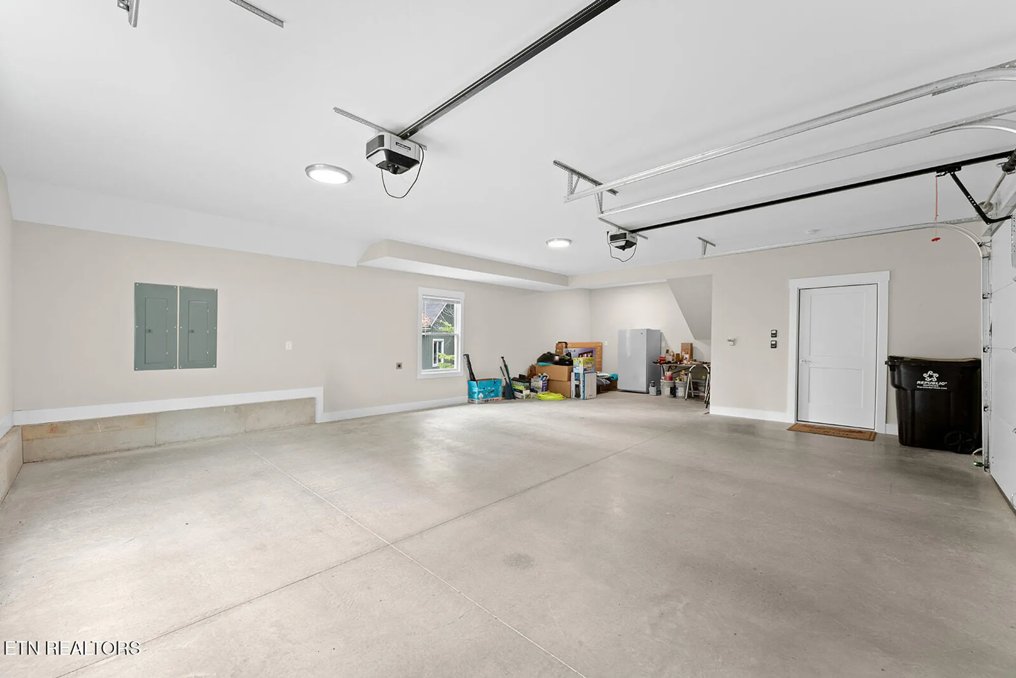 Property Slideshow image 30 of 54 | 216 tecumseh way, Loudon, TN, 37774