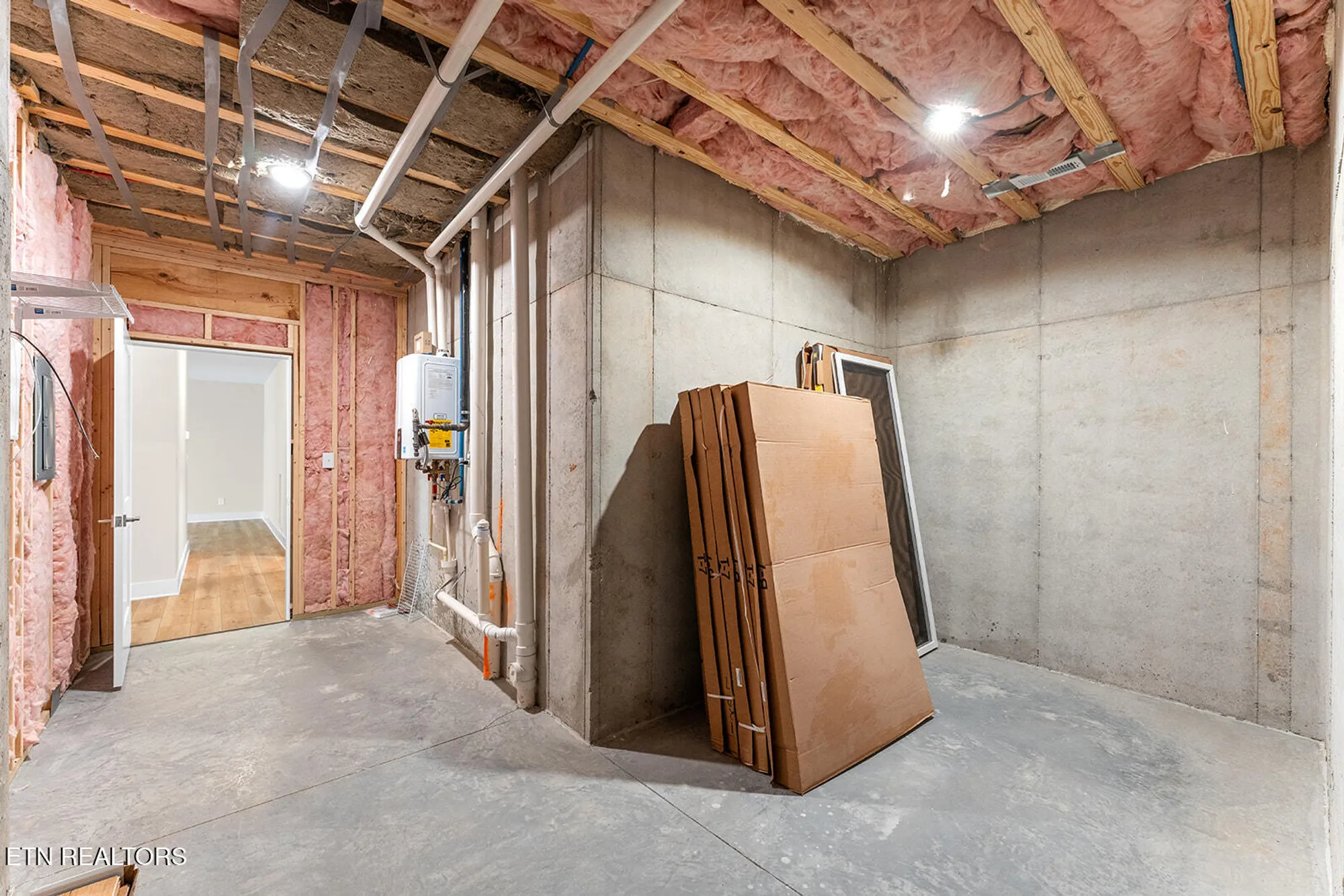 Property Slideshow image 41 of 54 | 216 tecumseh way, Loudon, TN, 37774