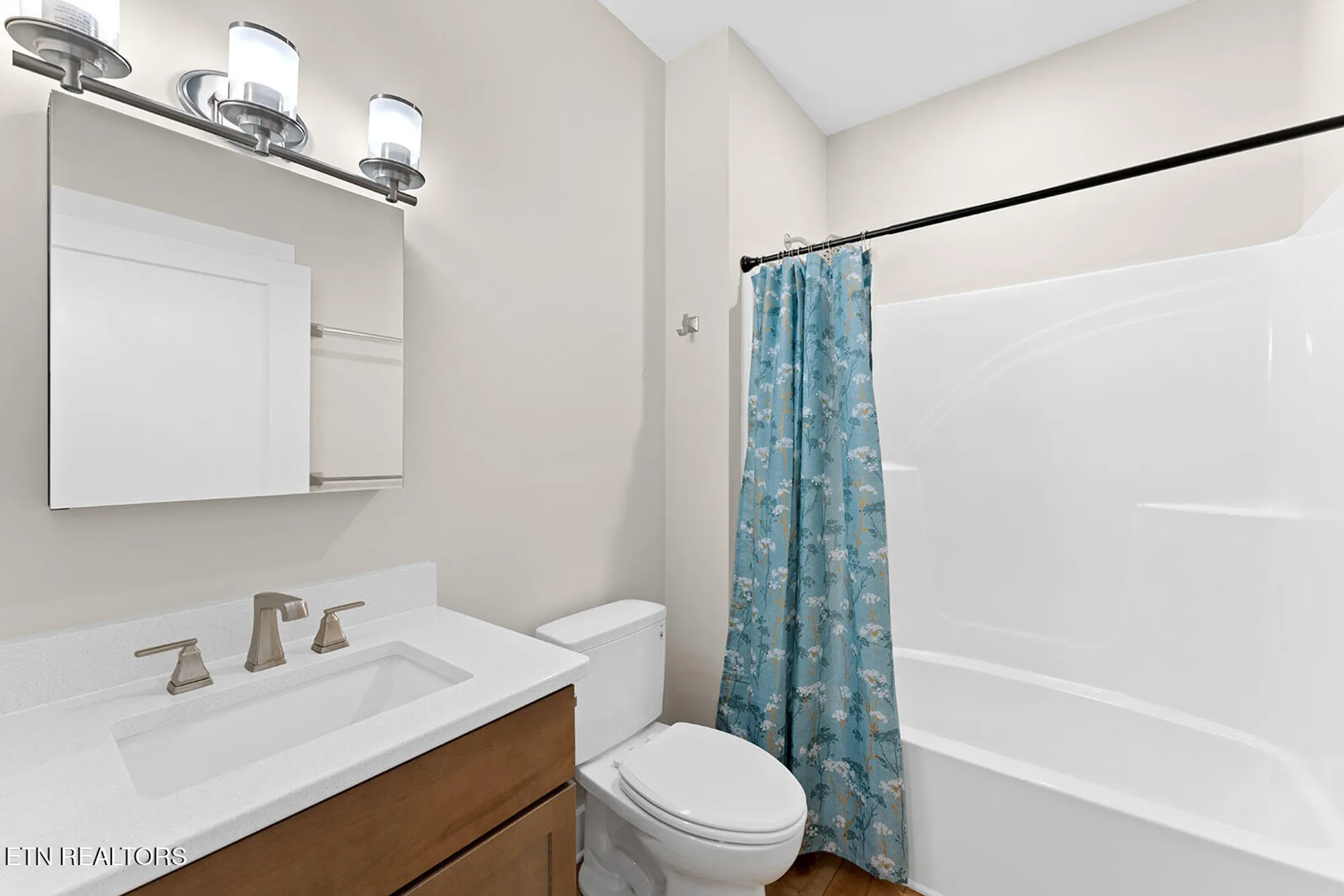 Property Slideshow image 38 of 54 | 216 tecumseh way, Loudon, TN, 37774