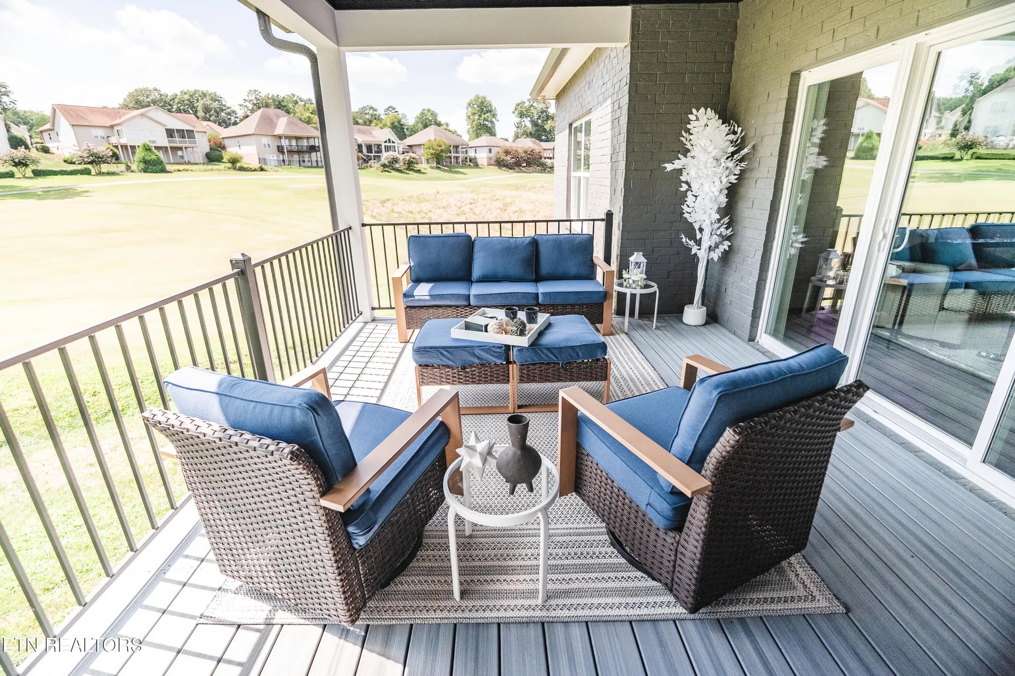 Property Slideshow image 14 of 50 | 216 tooweka ln, Loudon, TN, 37774