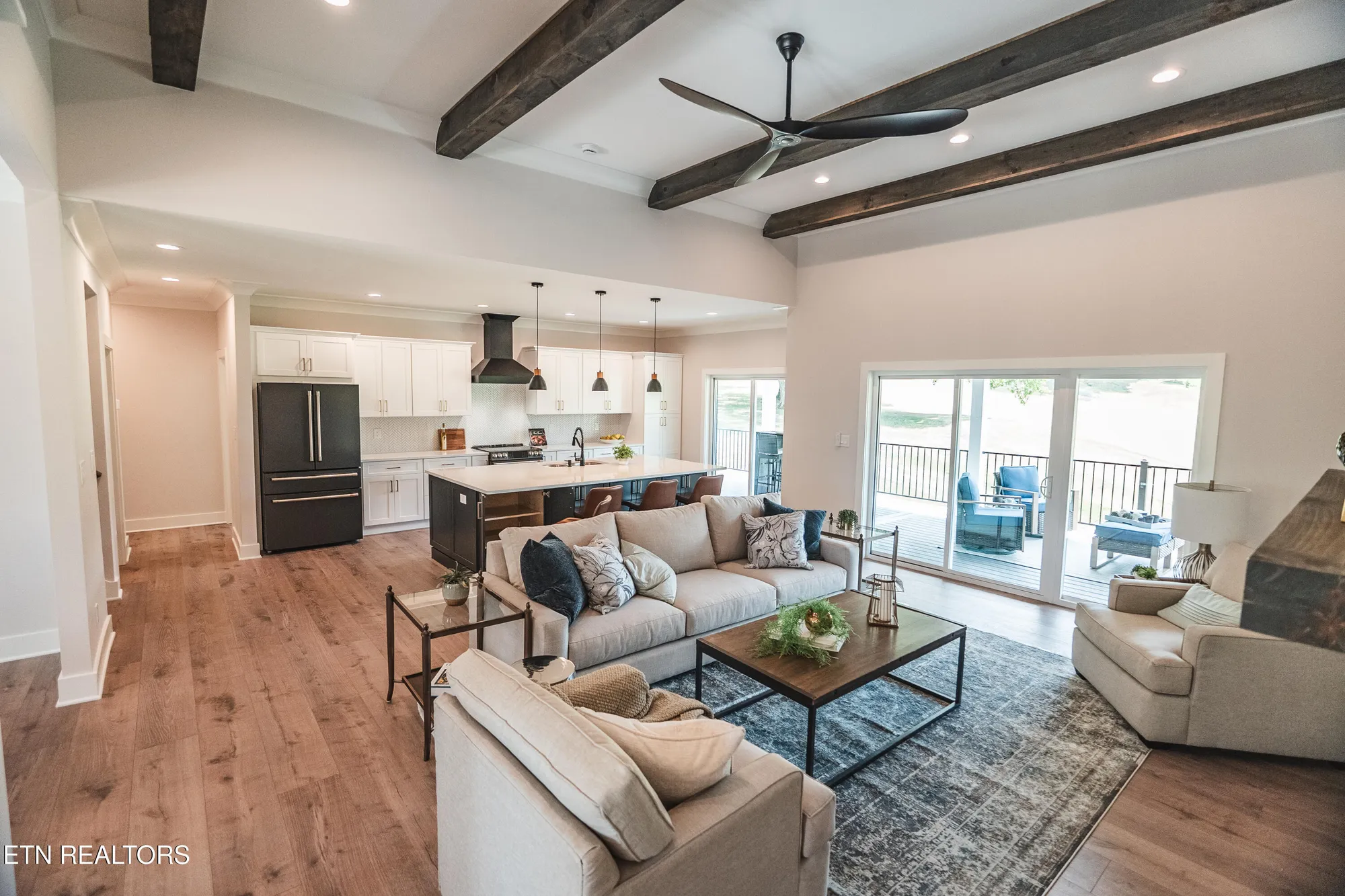 Property Slideshow image 5 of 50 | 216 tooweka ln, Loudon, TN, 37774