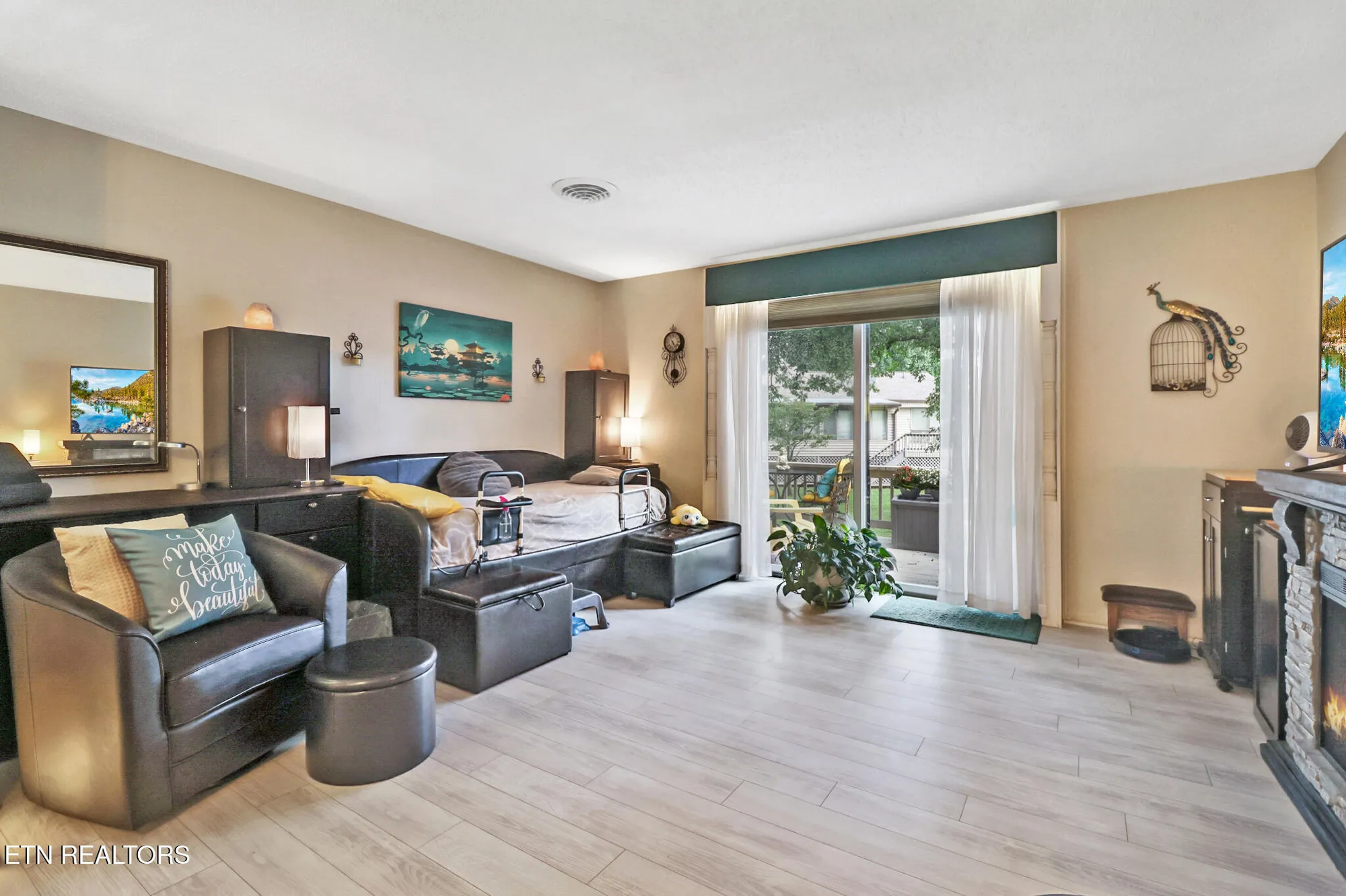 Property Slideshow image 4 of 32 | 74 lakeshore ct unit 78, Crossville, TN, 38558