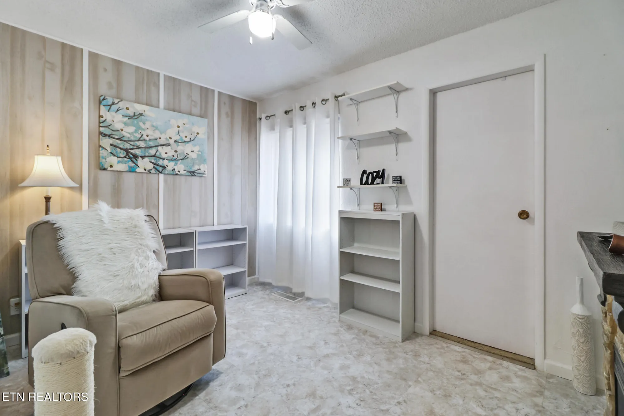 Property Slideshow image 18 of 32 | 74 lakeshore ct unit 78, Crossville, TN, 38558