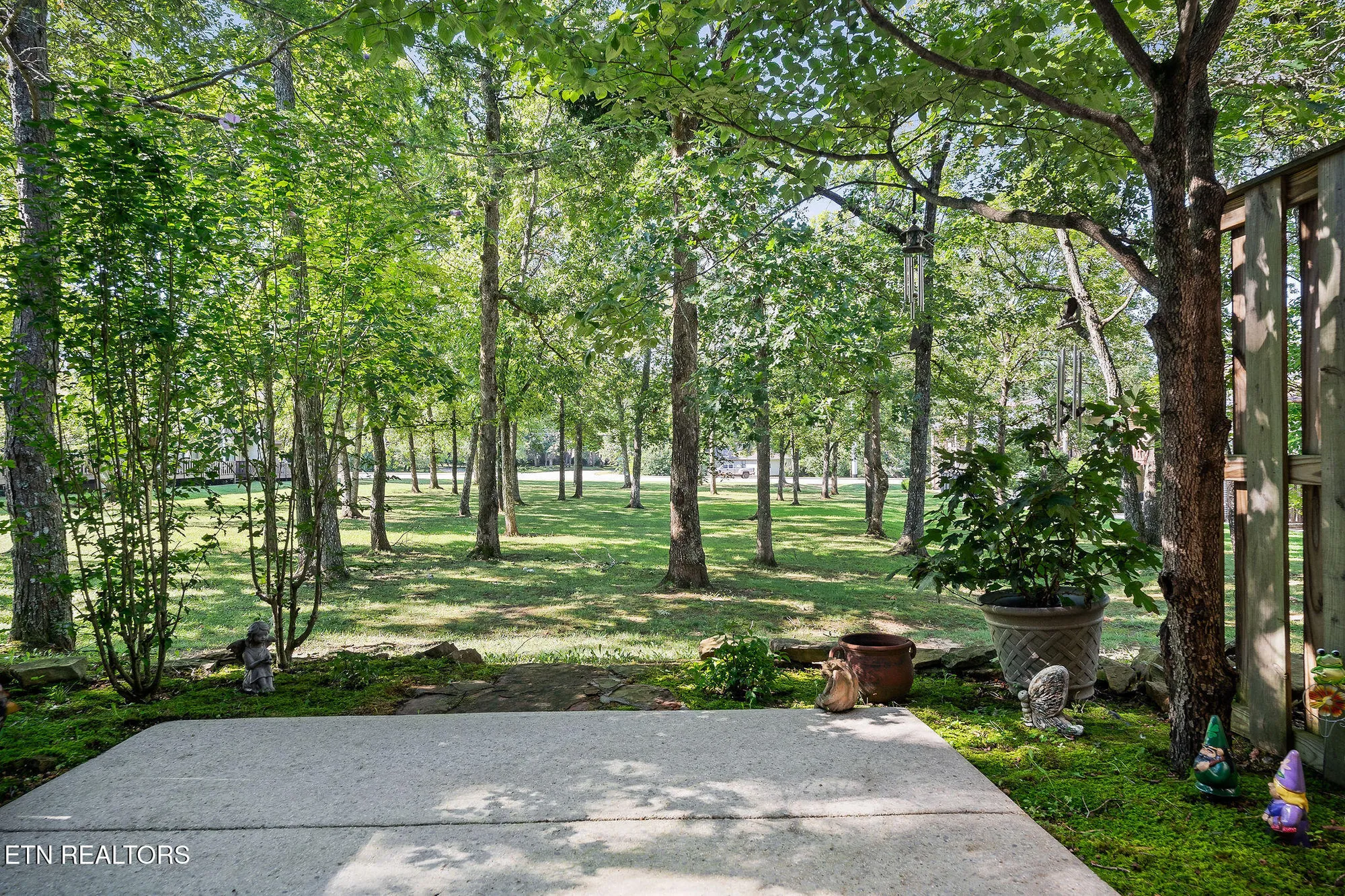 Property Slideshow image 30 of 41 | 97 wilshire heights dr, Crossville, TN, 38558