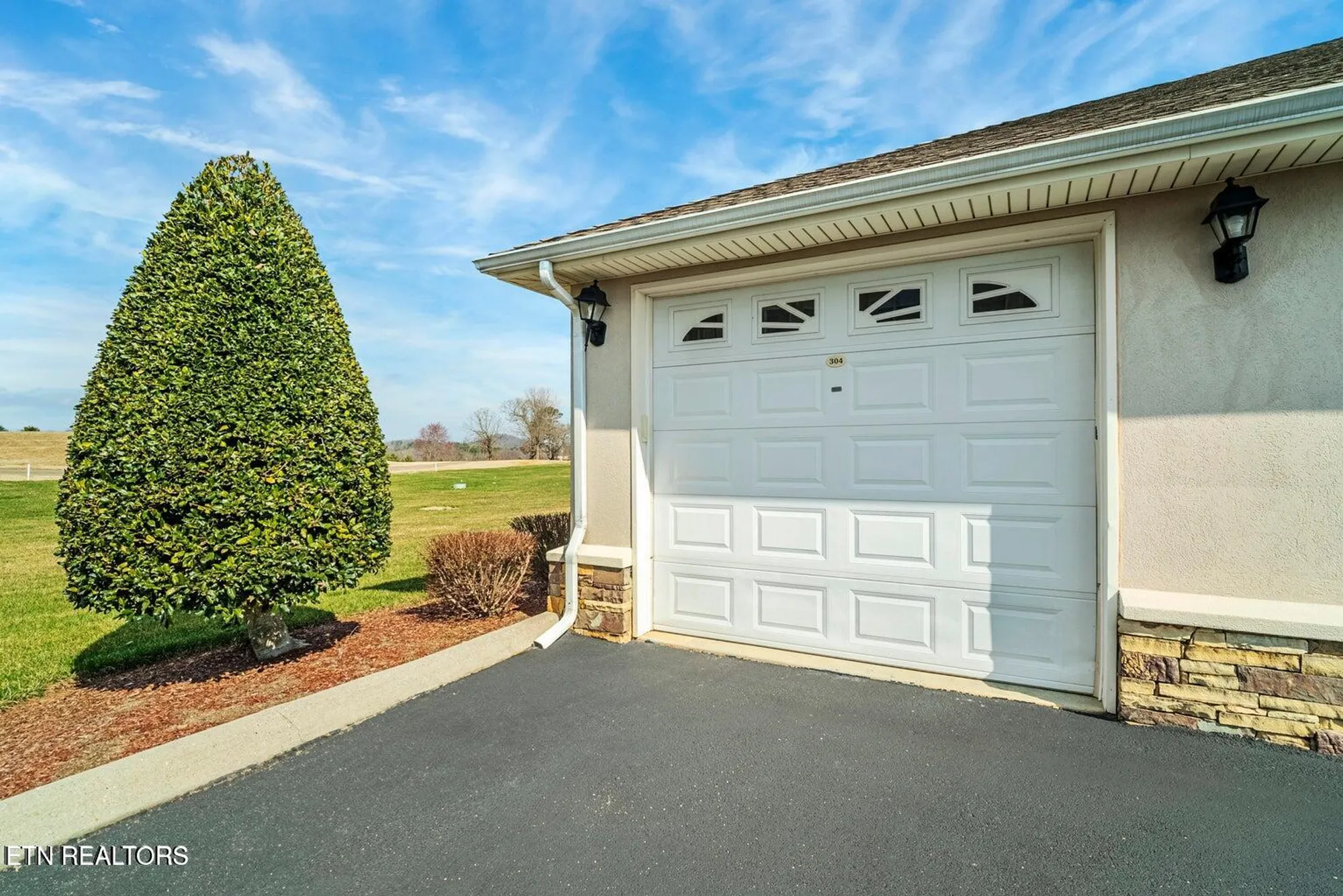 Property Slideshow image 14 of 34 | 535 rarity bay pkwy apt 304, Vonore, TN, 37885