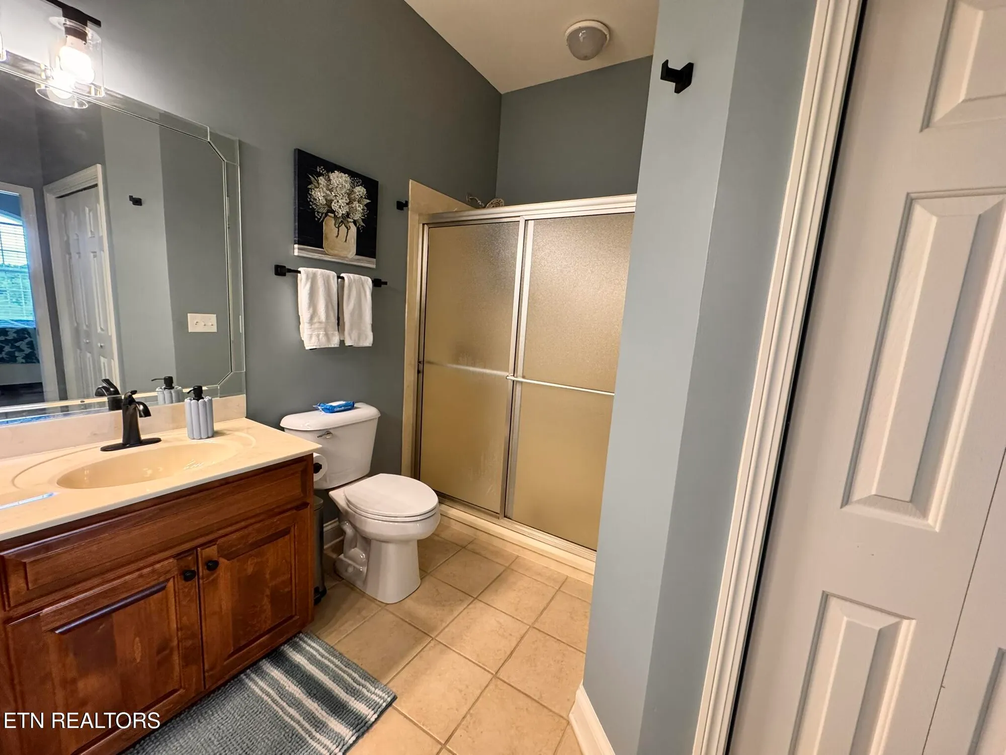 Property Slideshow image 10 of 34 | 535 rarity bay pkwy apt 304, Vonore, TN, 37885