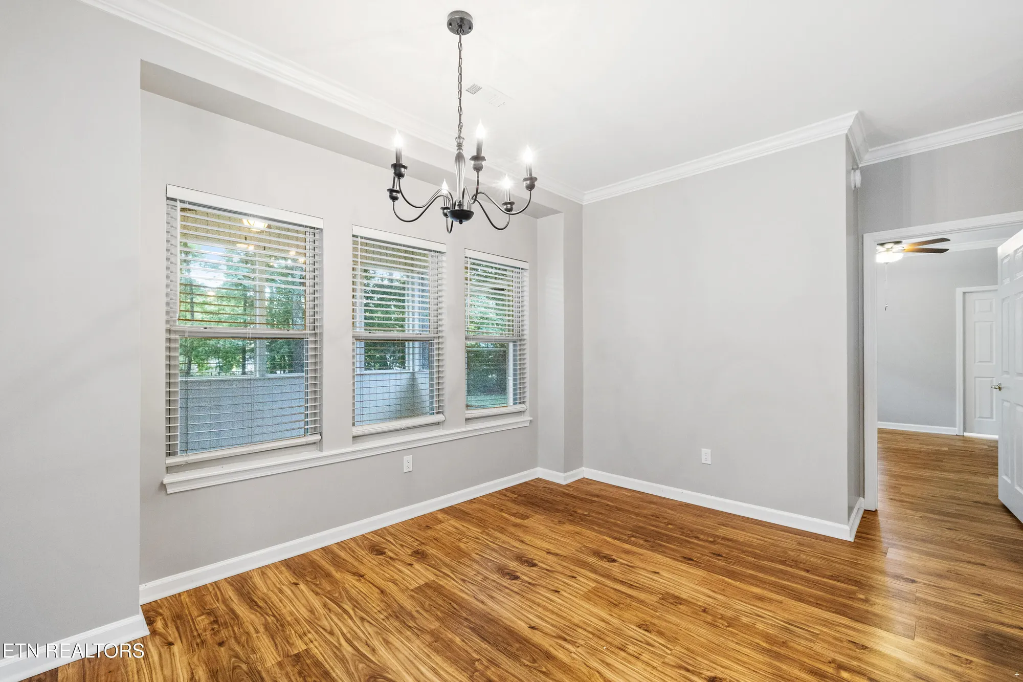 Property Slideshow image 6 of 19 | 512 igoti pl, Loudon, TN, 37774