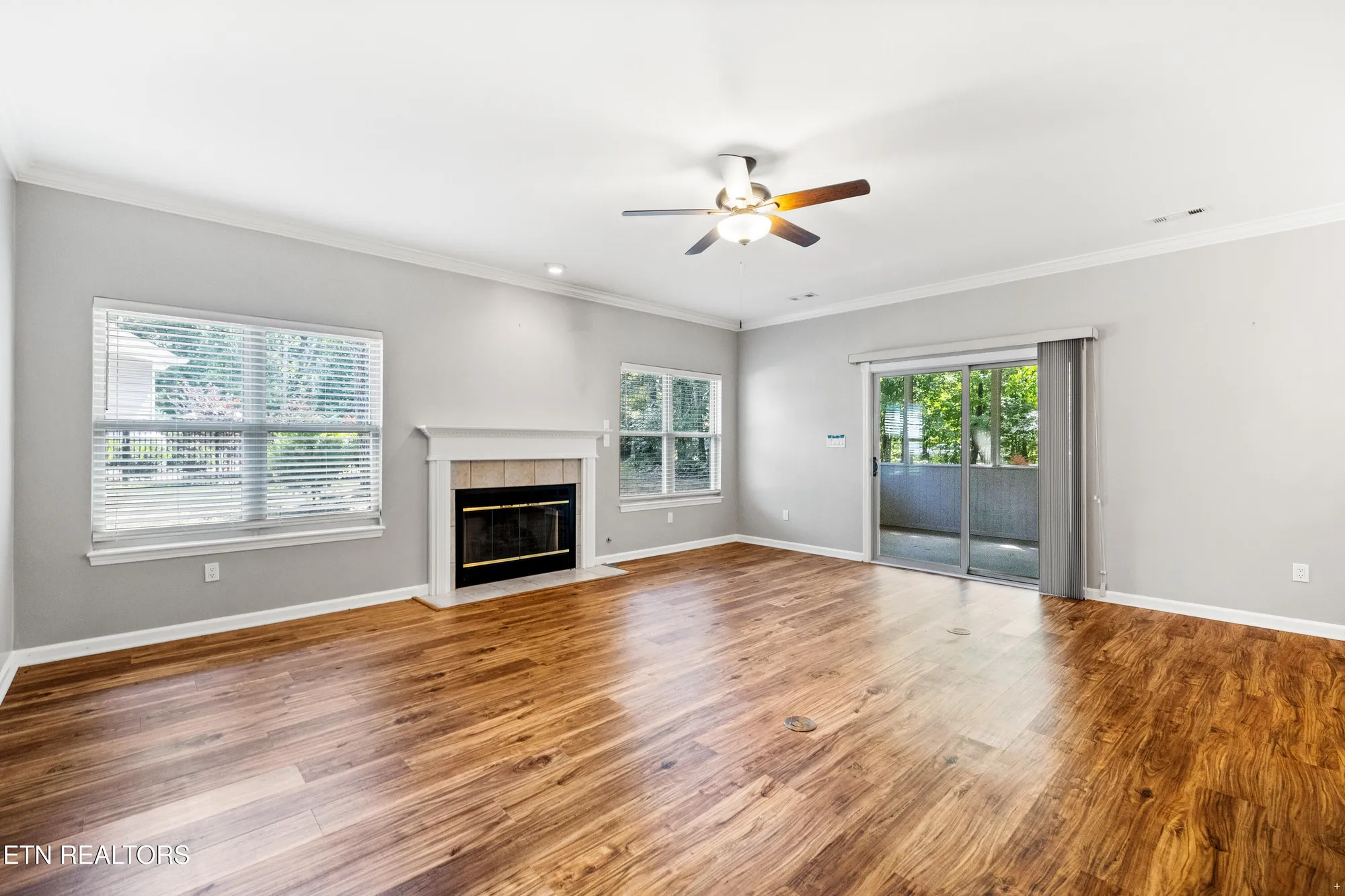 Property Slideshow image 8 of 19 | 512 igoti pl, Loudon, TN, 37774