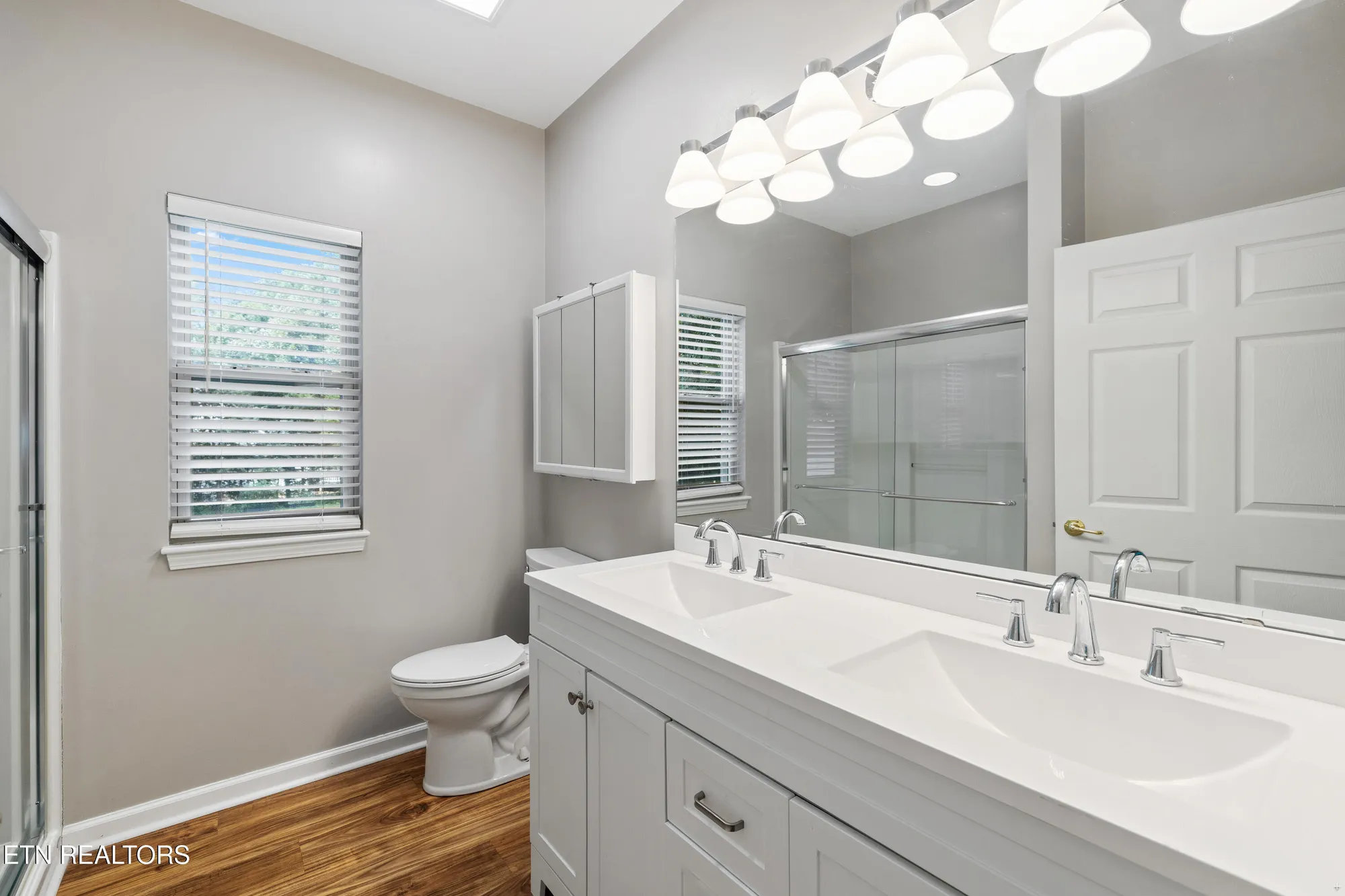 Property Slideshow image 13 of 19 | 512 igoti pl, Loudon, TN, 37774