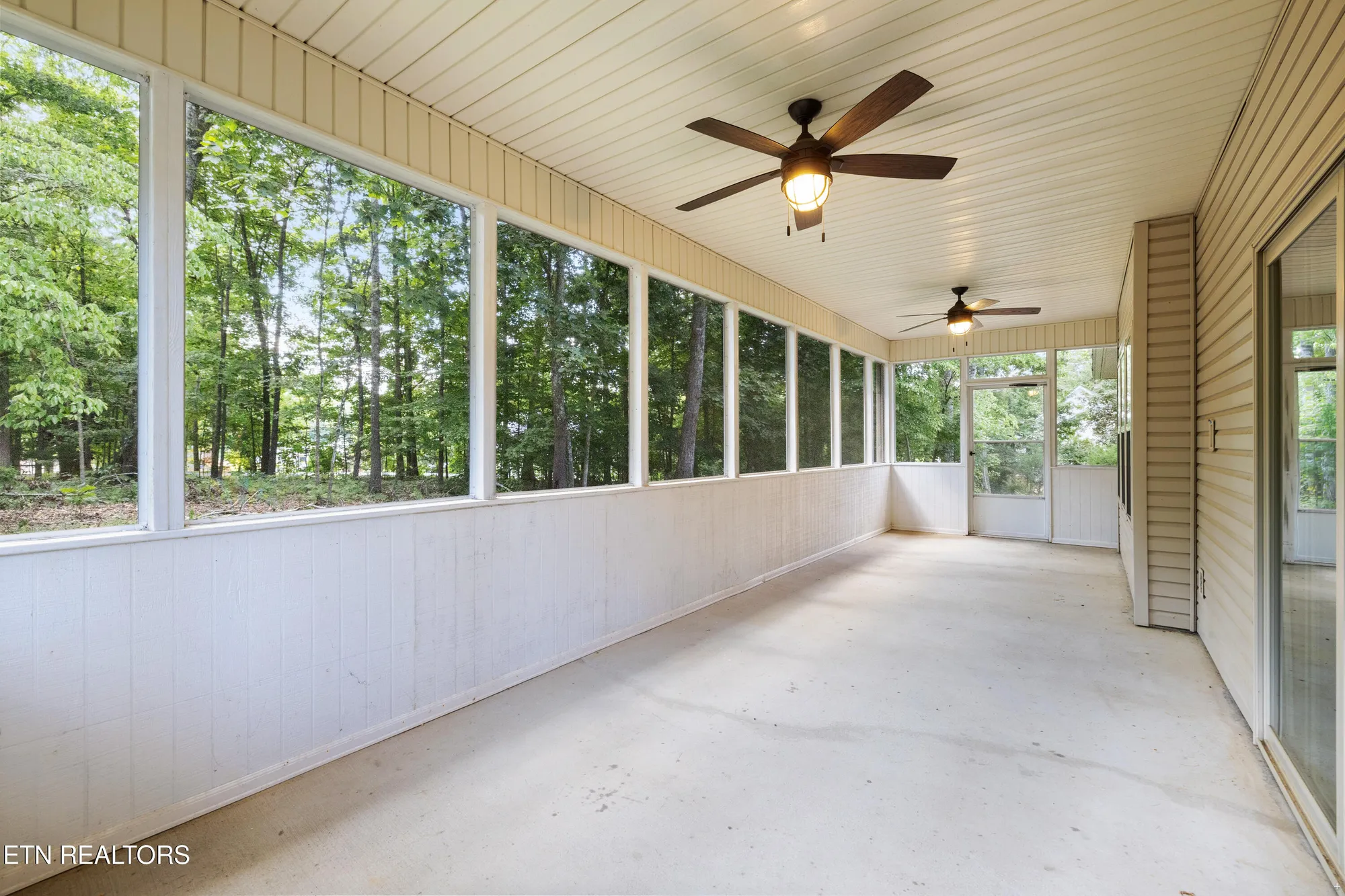 Property Slideshow image 19 of 19 | 512 igoti pl, Loudon, TN, 37774
