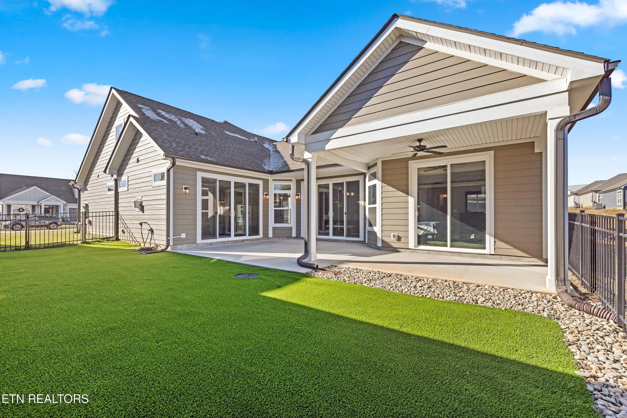 Property Slideshow image 23 of 23 | 511 chestnut pl, Loudon, TN, 37774