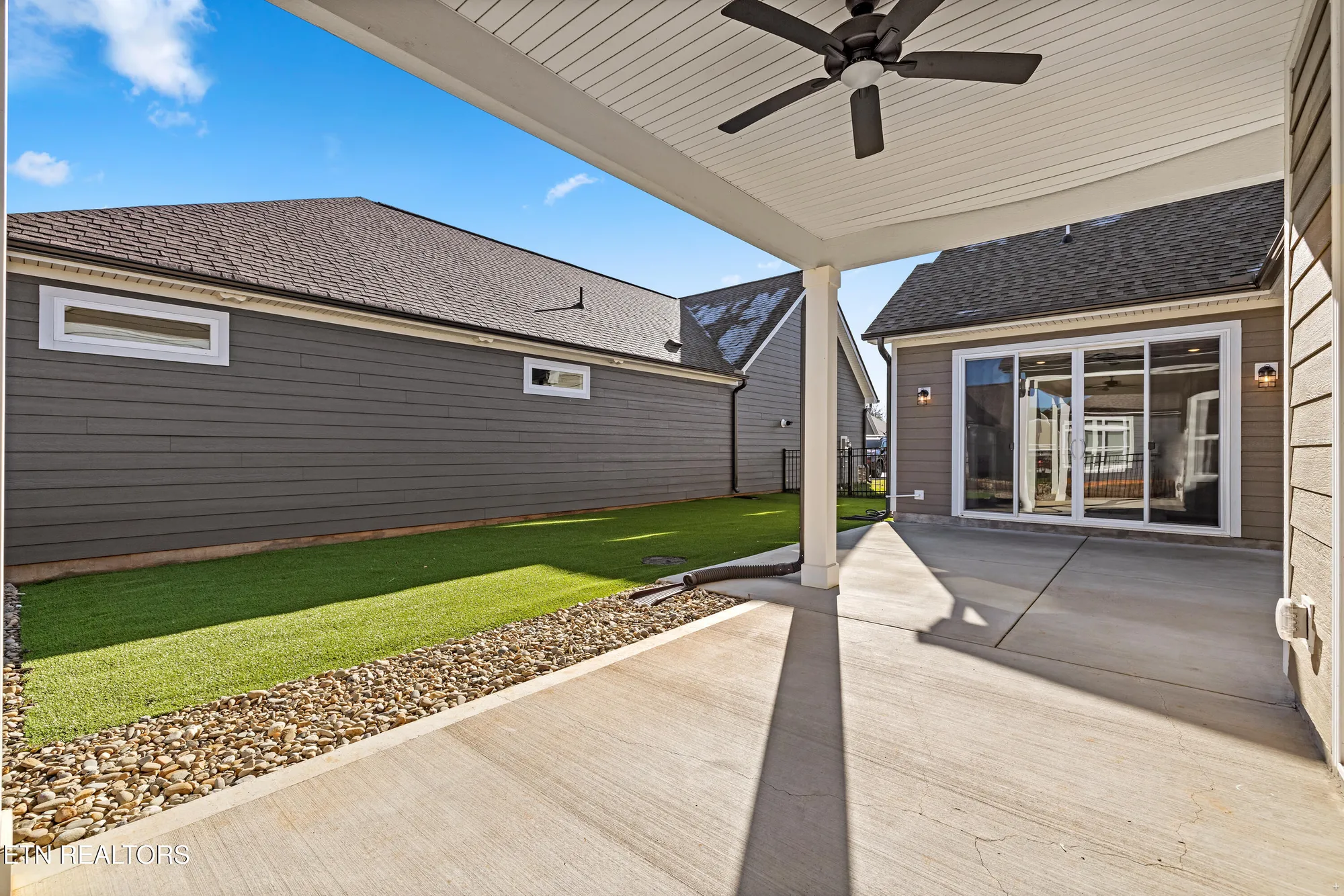 Property Slideshow image 21 of 23 | 511 chestnut pl, Loudon, TN, 37774