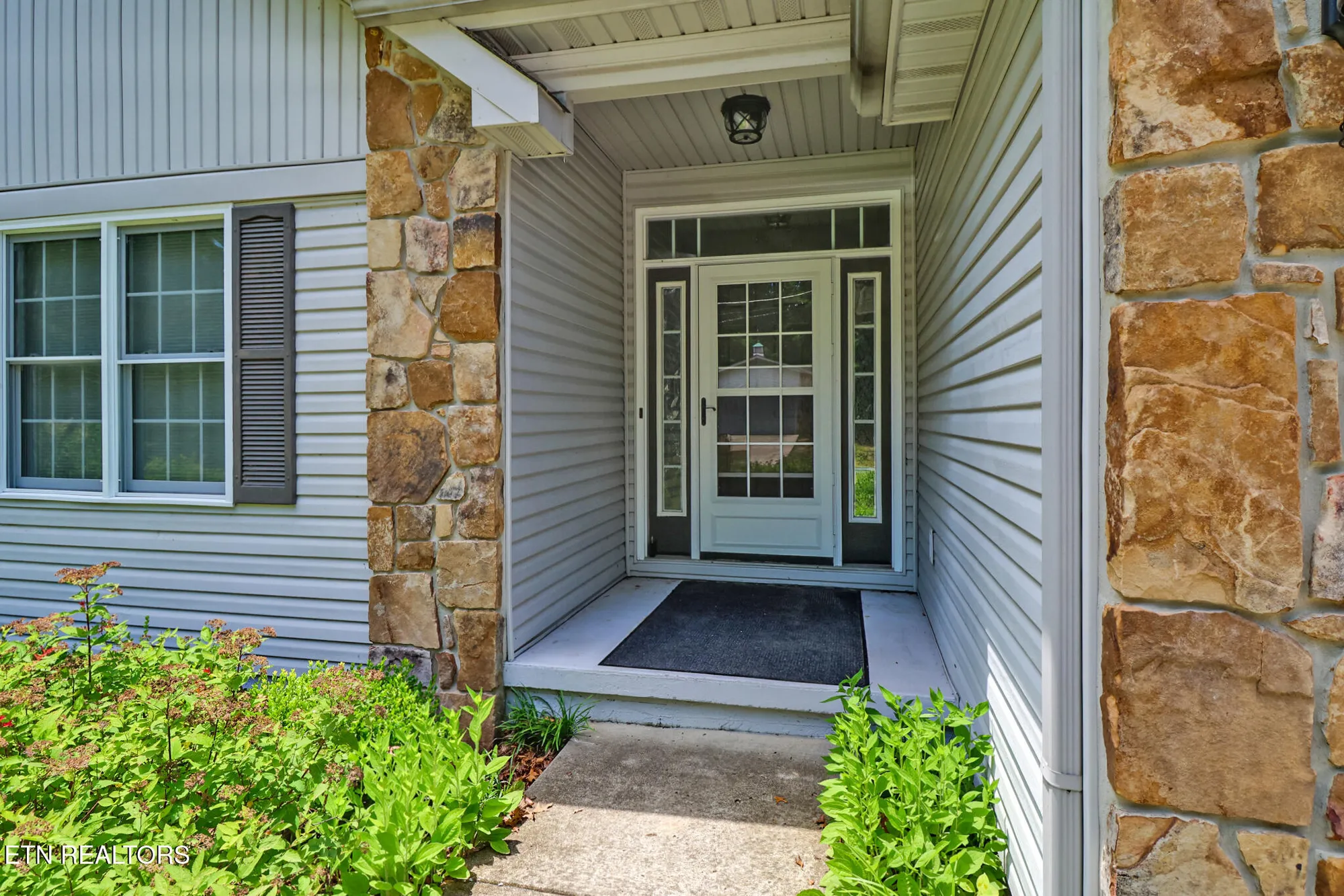 Property Slideshow image 3 of 36 | 104 glenwood dr, Crossville, TN, 38558
