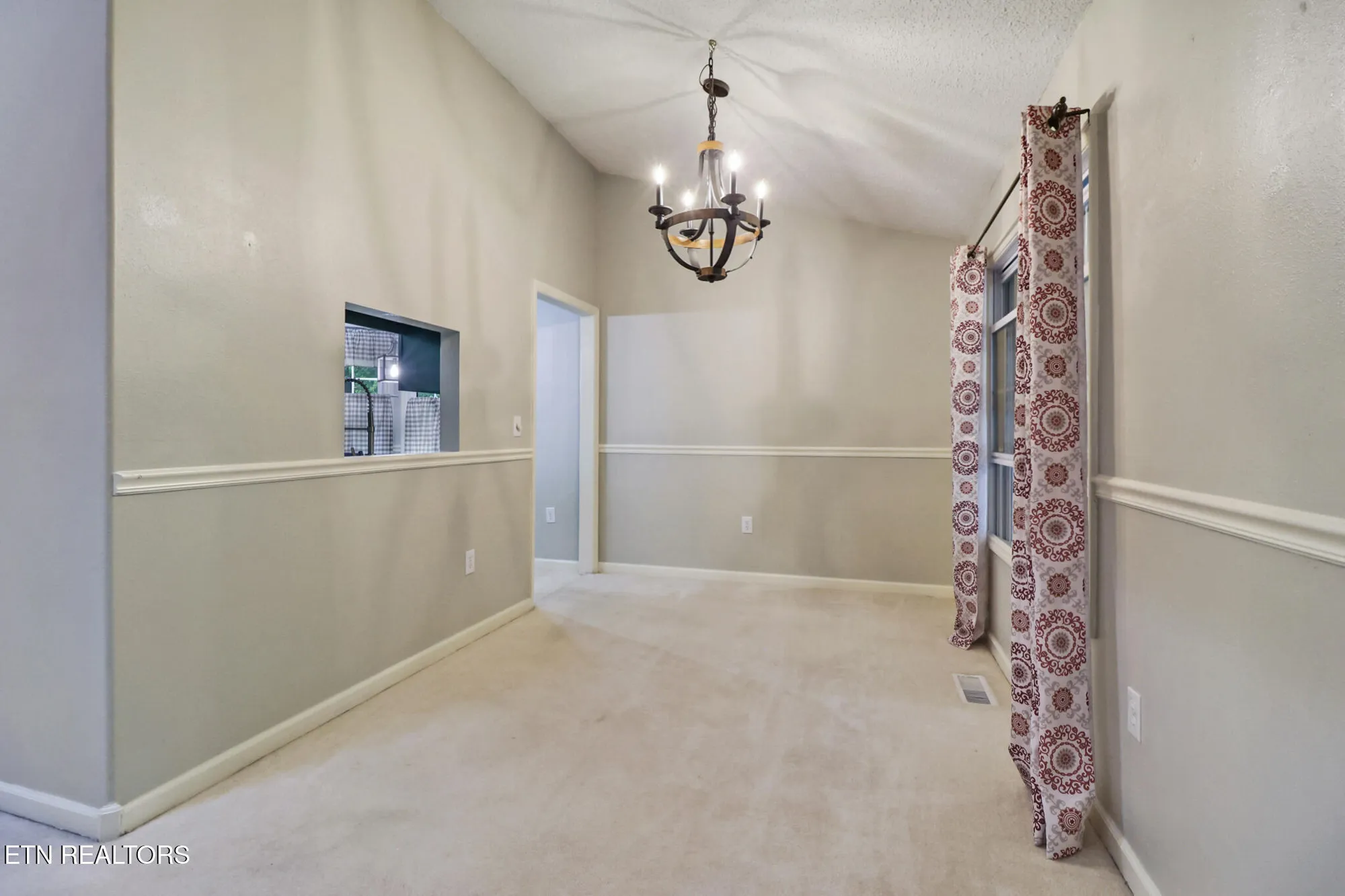 Property Slideshow image 12 of 36 | 104 glenwood dr, Crossville, TN, 38558