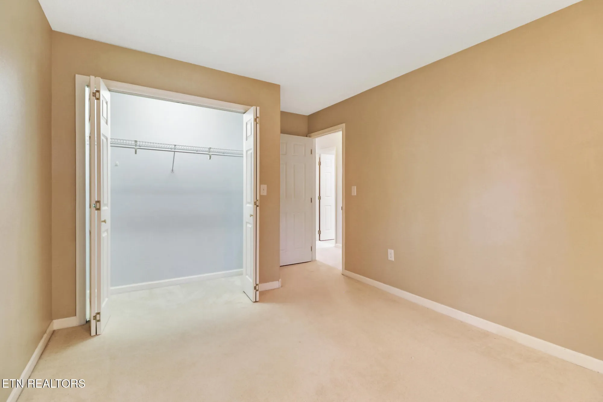 Property Slideshow image 30 of 36 | 104 glenwood dr, Crossville, TN, 38558