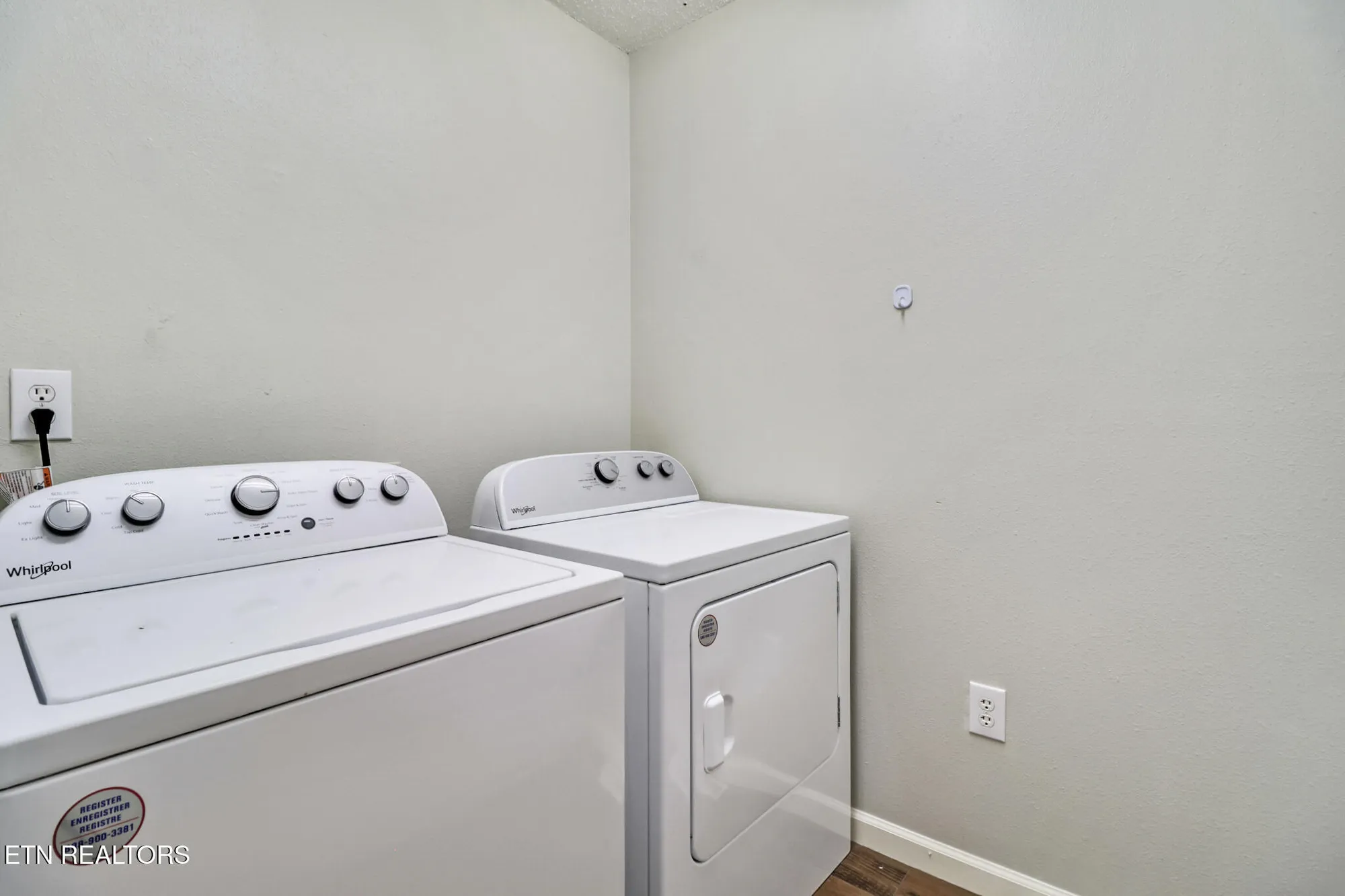 Property Slideshow image 31 of 36 | 104 glenwood dr, Crossville, TN, 38558