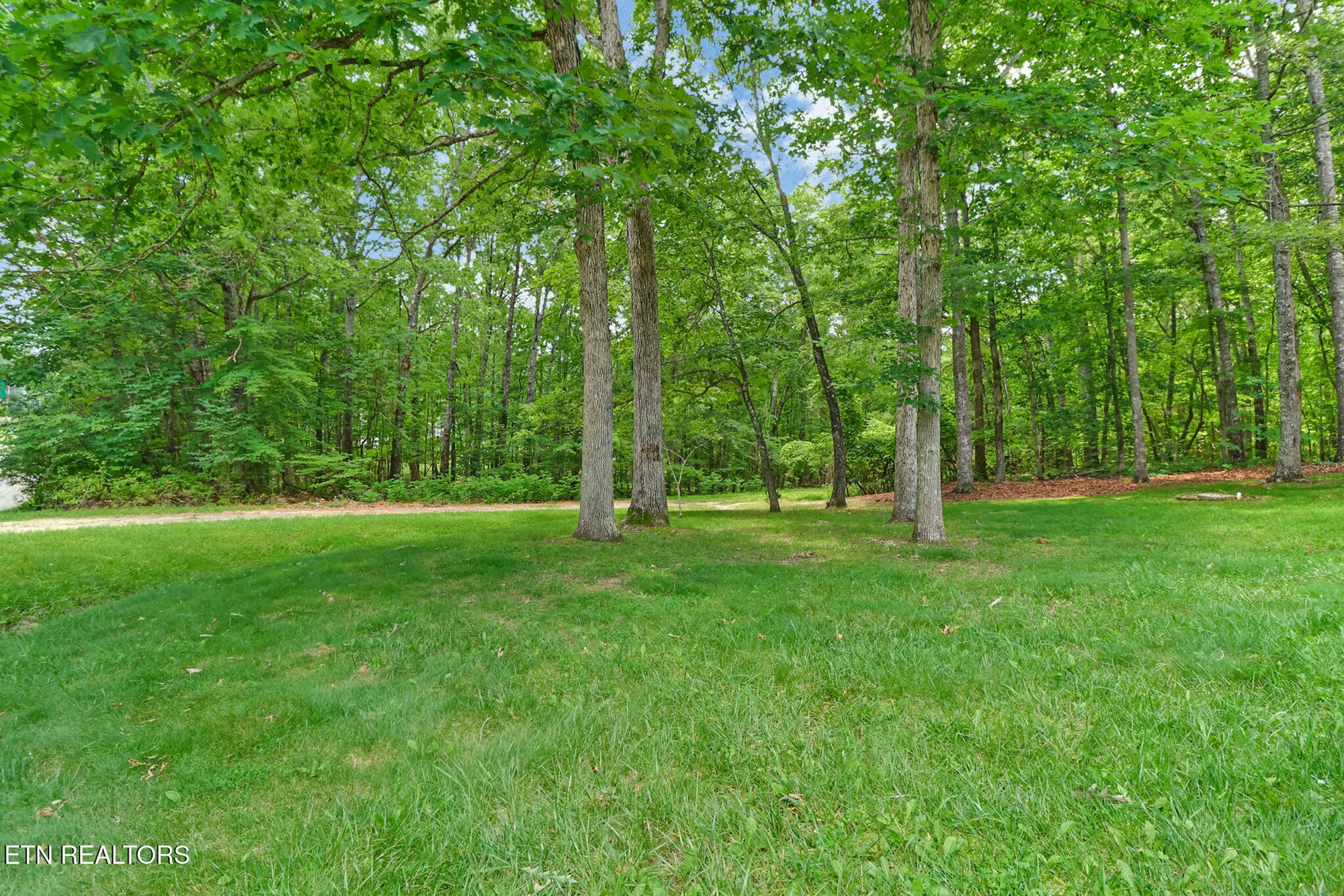 Property Slideshow image 35 of 36 | 104 glenwood dr, Crossville, TN, 38558