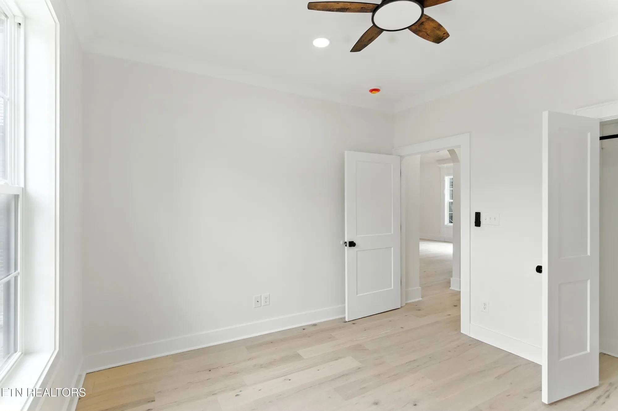 Property Slideshow image 33 of 53 | 155 elokwa way, Loudon, TN, 37774