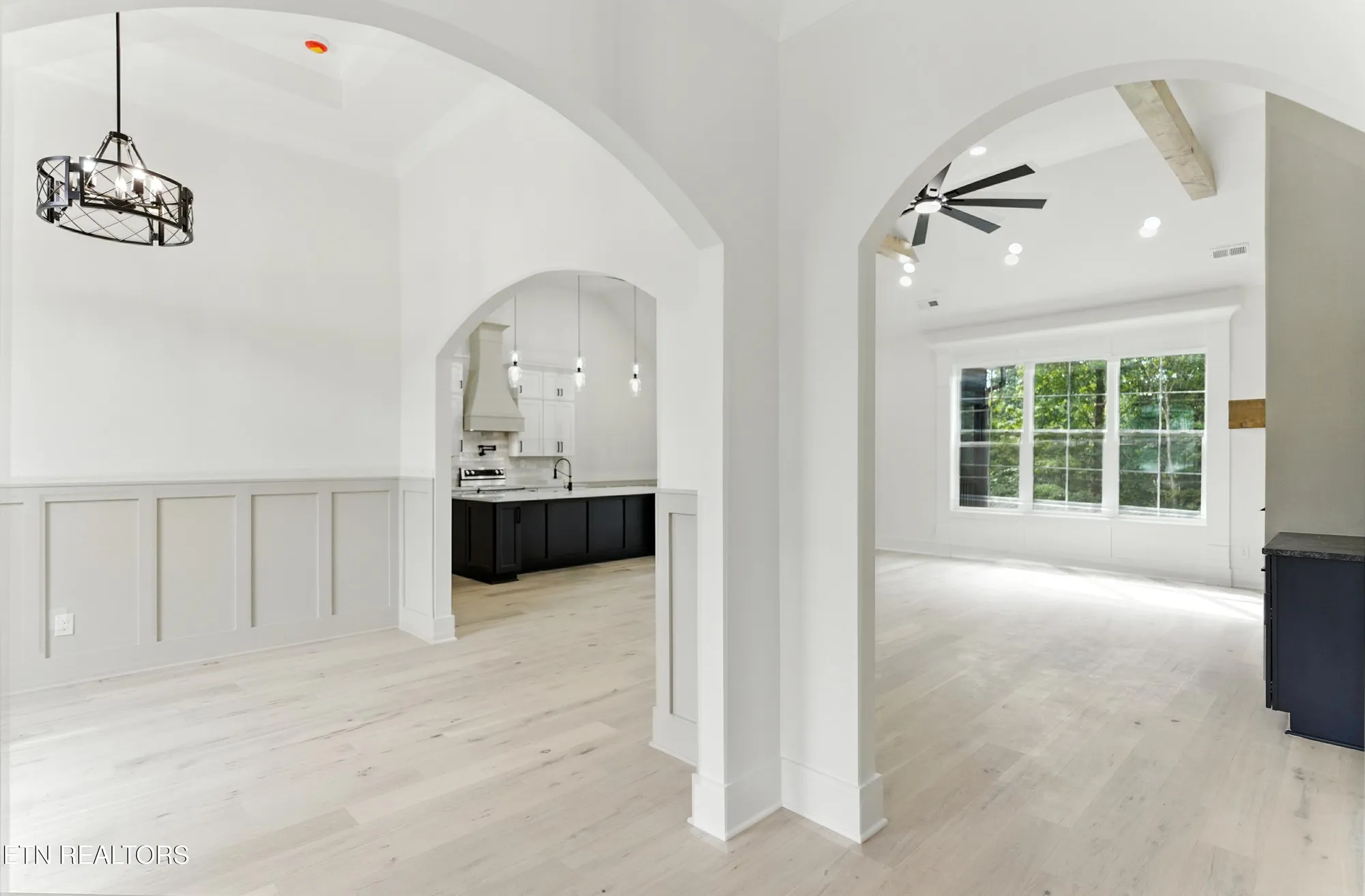 Property Slideshow image 7 of 53 | 155 elokwa way, Loudon, TN, 37774