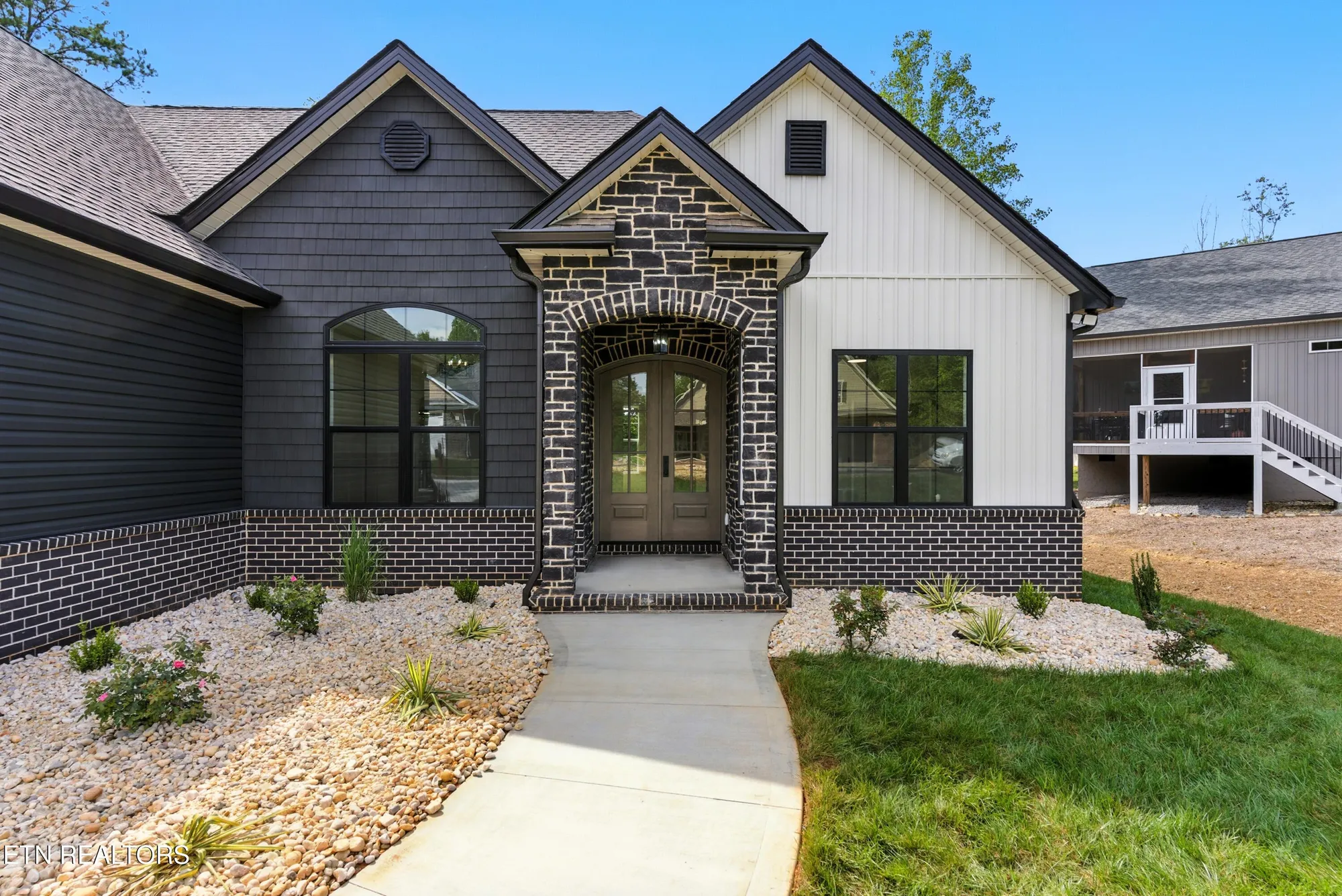 Property Slideshow image 2 of 53 | 155 elokwa way, Loudon, TN, 37774