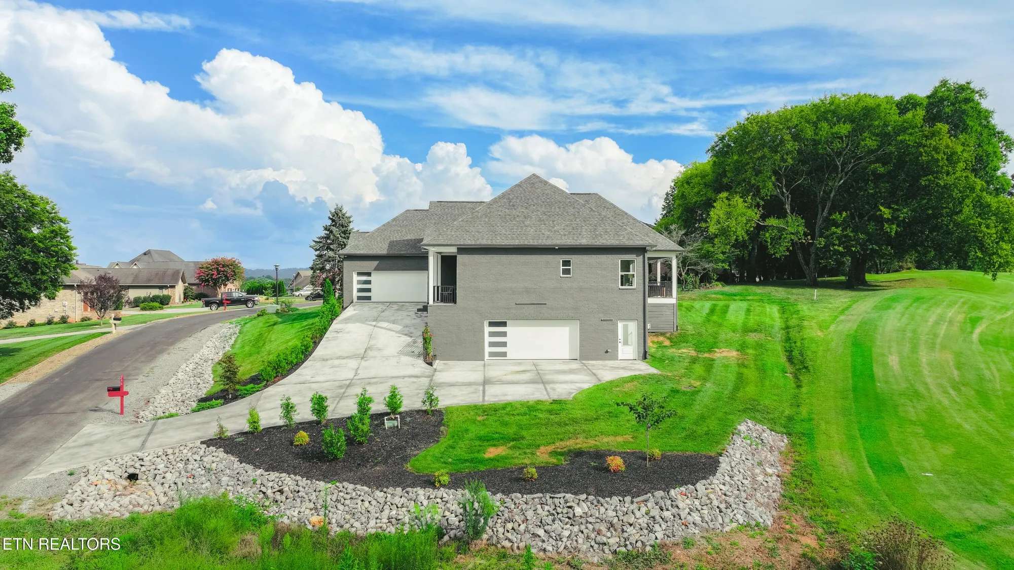 Property Slideshow image 47 of 50 | 216 tooweka ln, Loudon, TN, 37774