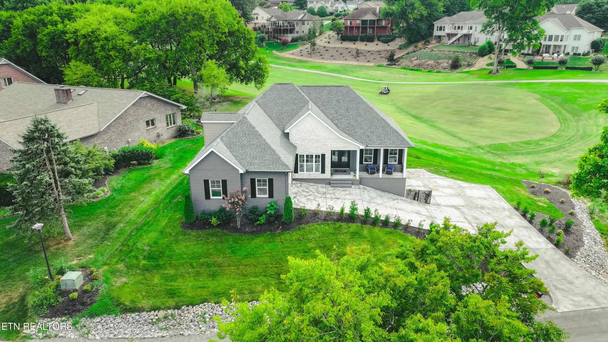 Property Slideshow image 46 of 50 | 216 tooweka ln, Loudon, TN, 37774