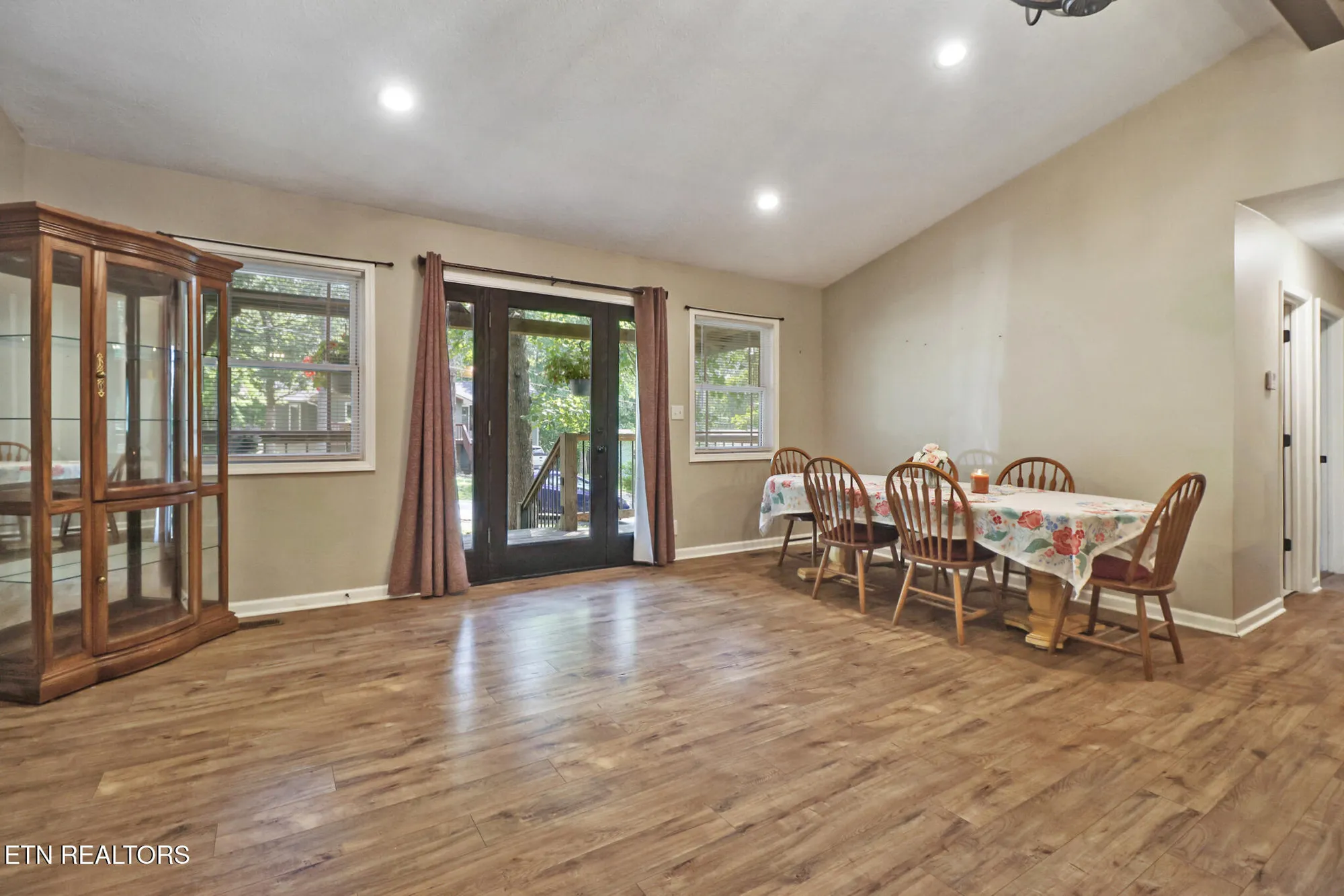 Property Slideshow image 12 of 30 | 106 jasper dr, Crossville, TN, 38558