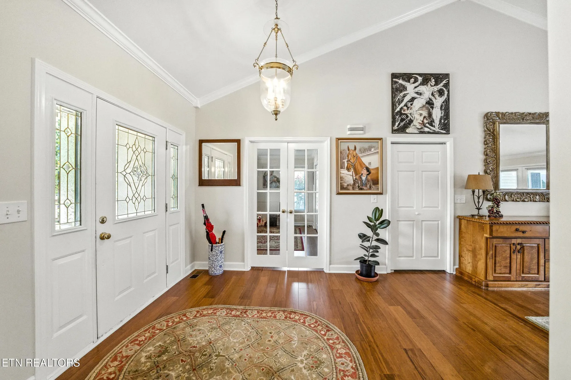 Property Slideshow image 9 of 33 | 107 oohleeno way, Loudon, TN, 37774