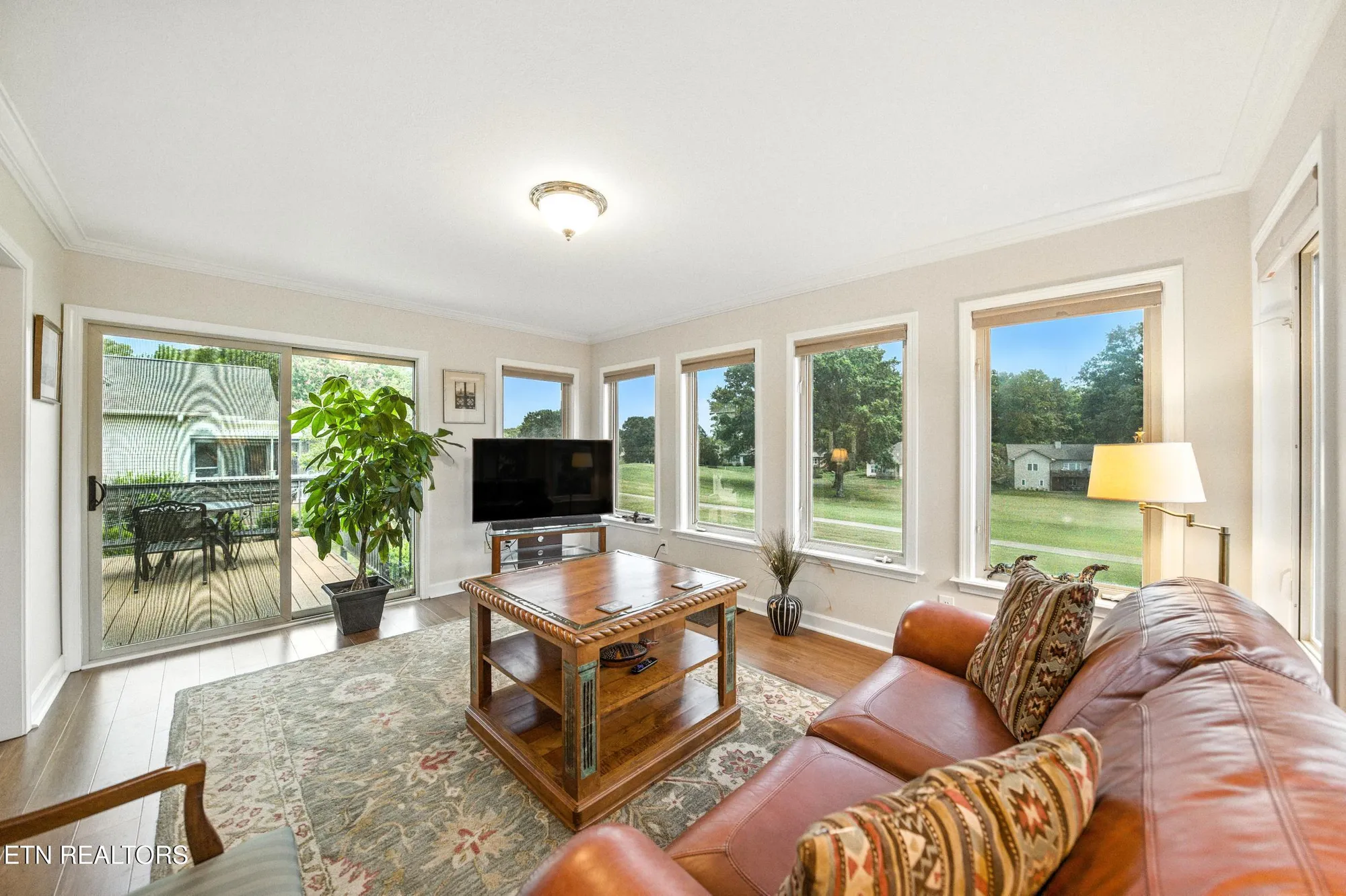 Property Slideshow image 6 of 33 | 107 oohleeno way, Loudon, TN, 37774