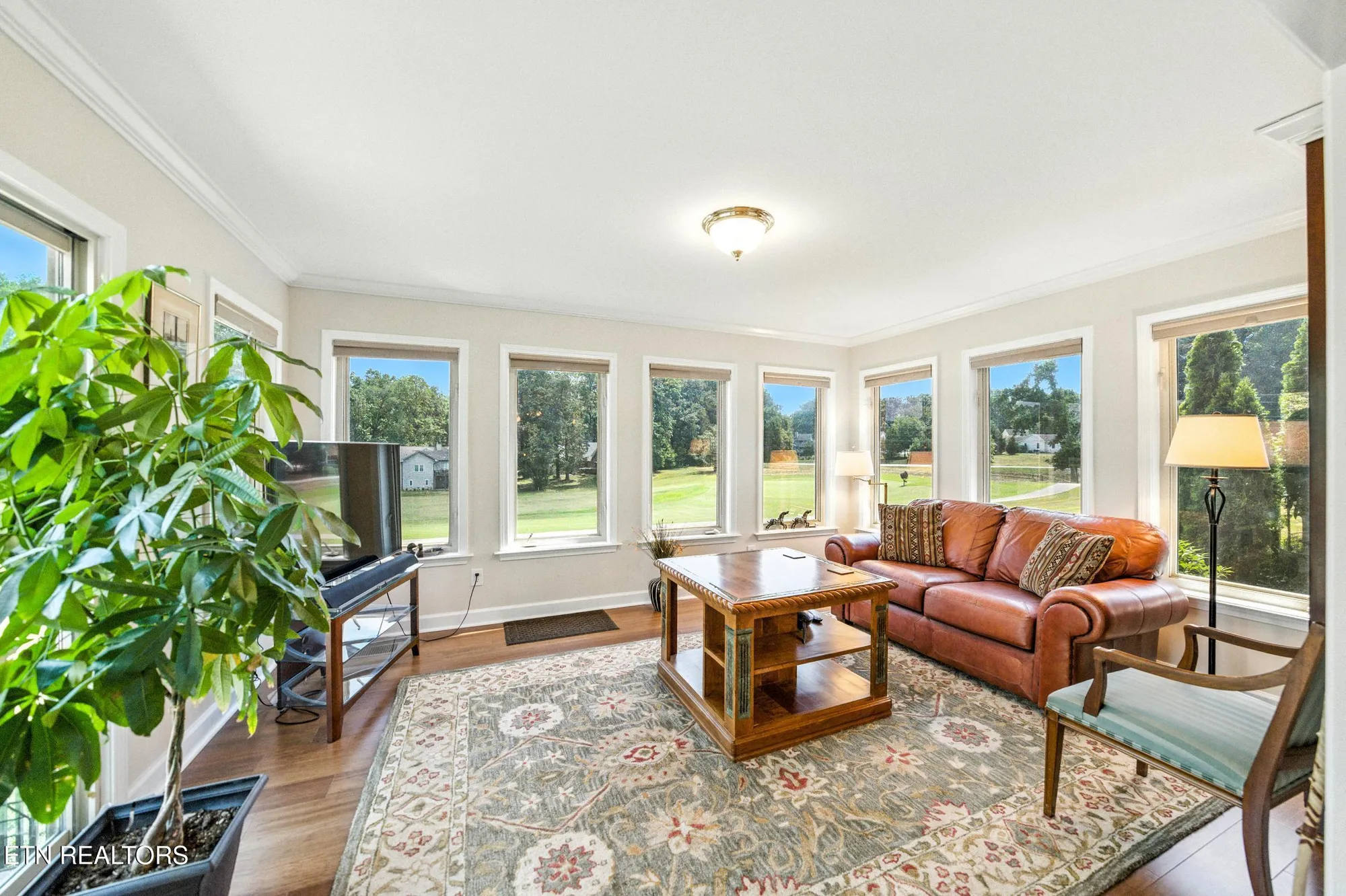 Property Slideshow image 4 of 33 | 107 oohleeno way, Loudon, TN, 37774