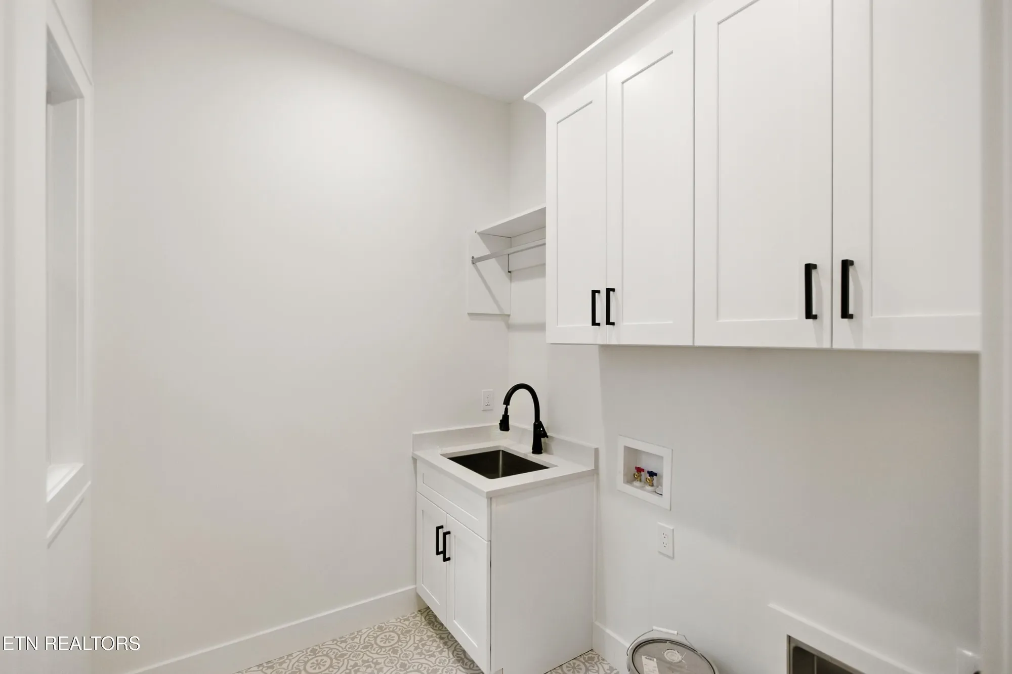 Property Slideshow image 39 of 50 | 238 gadusi way, Loudon, TN, 37774