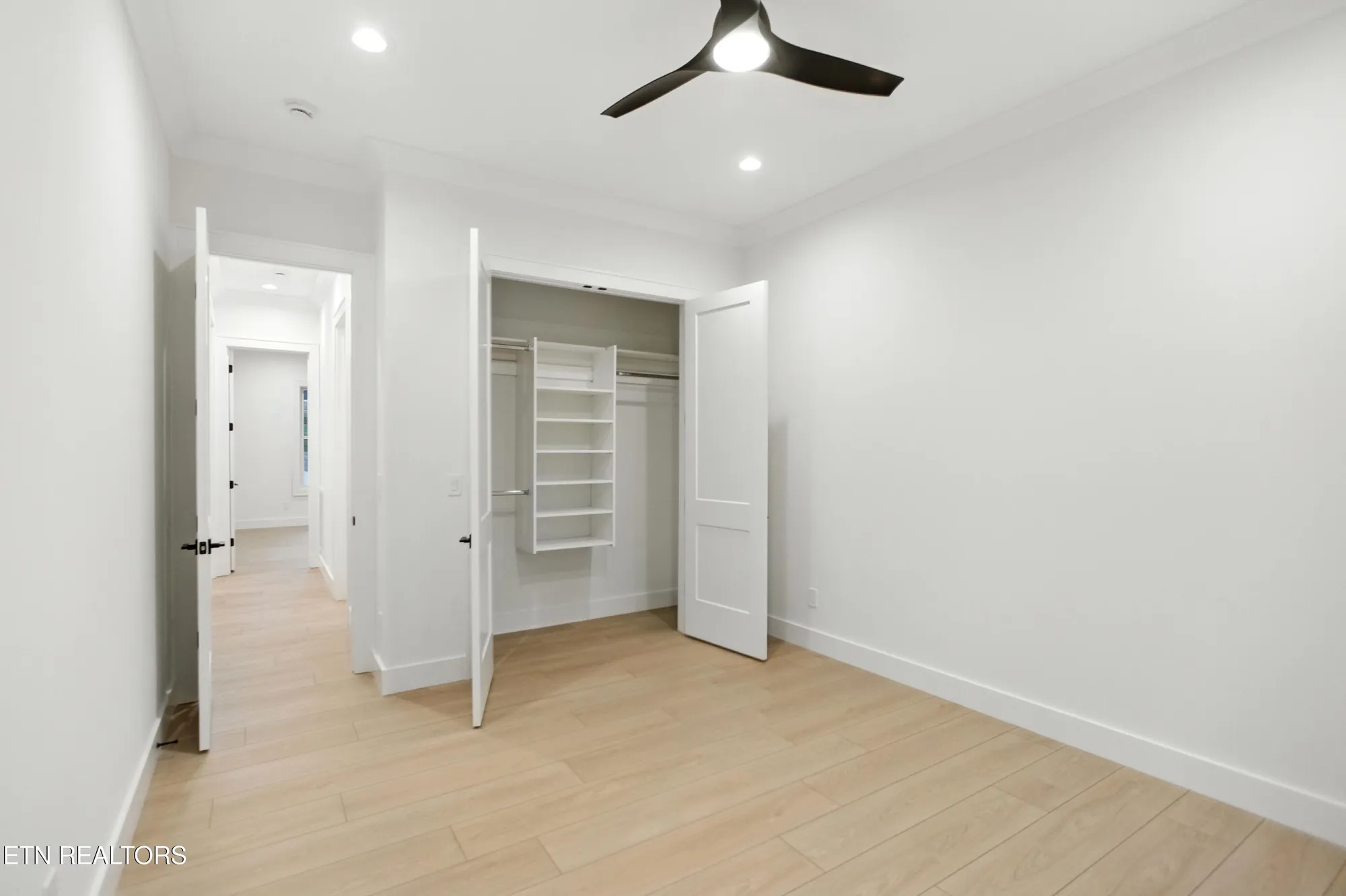 Property Slideshow image 38 of 50 | 238 gadusi way, Loudon, TN, 37774