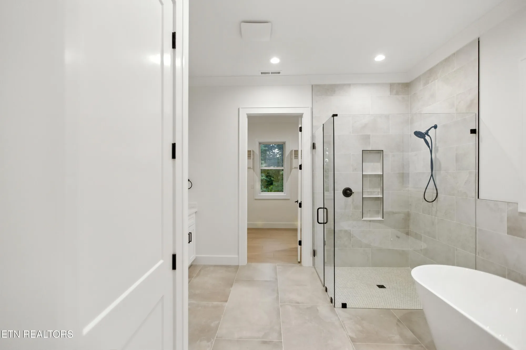 Property Slideshow image 25 of 50 | 238 gadusi way, Loudon, TN, 37774