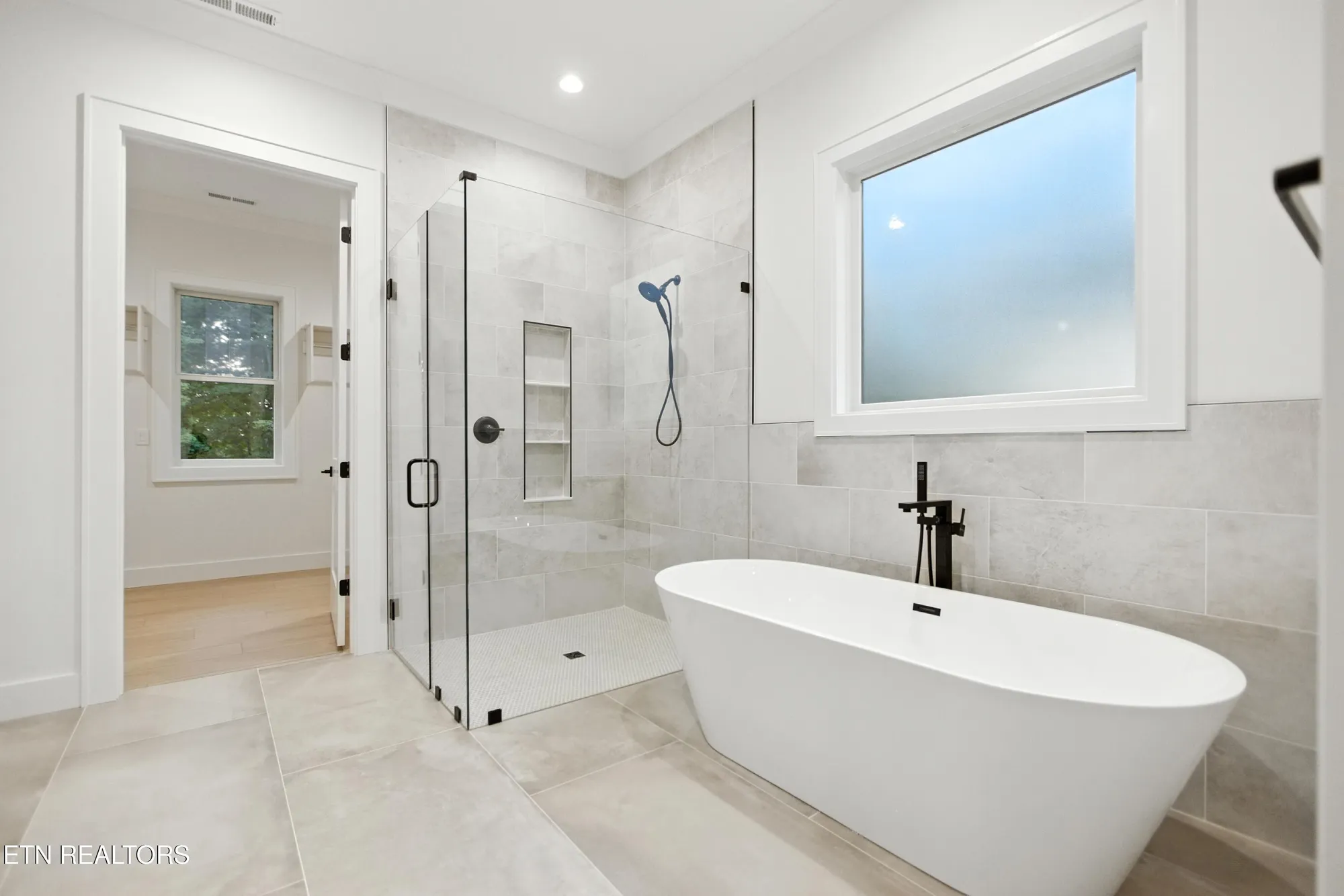 Property Slideshow image 26 of 50 | 238 gadusi way, Loudon, TN, 37774