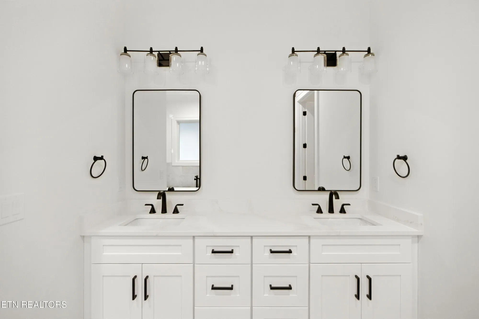 Property Slideshow image 29 of 50 | 238 gadusi way, Loudon, TN, 37774