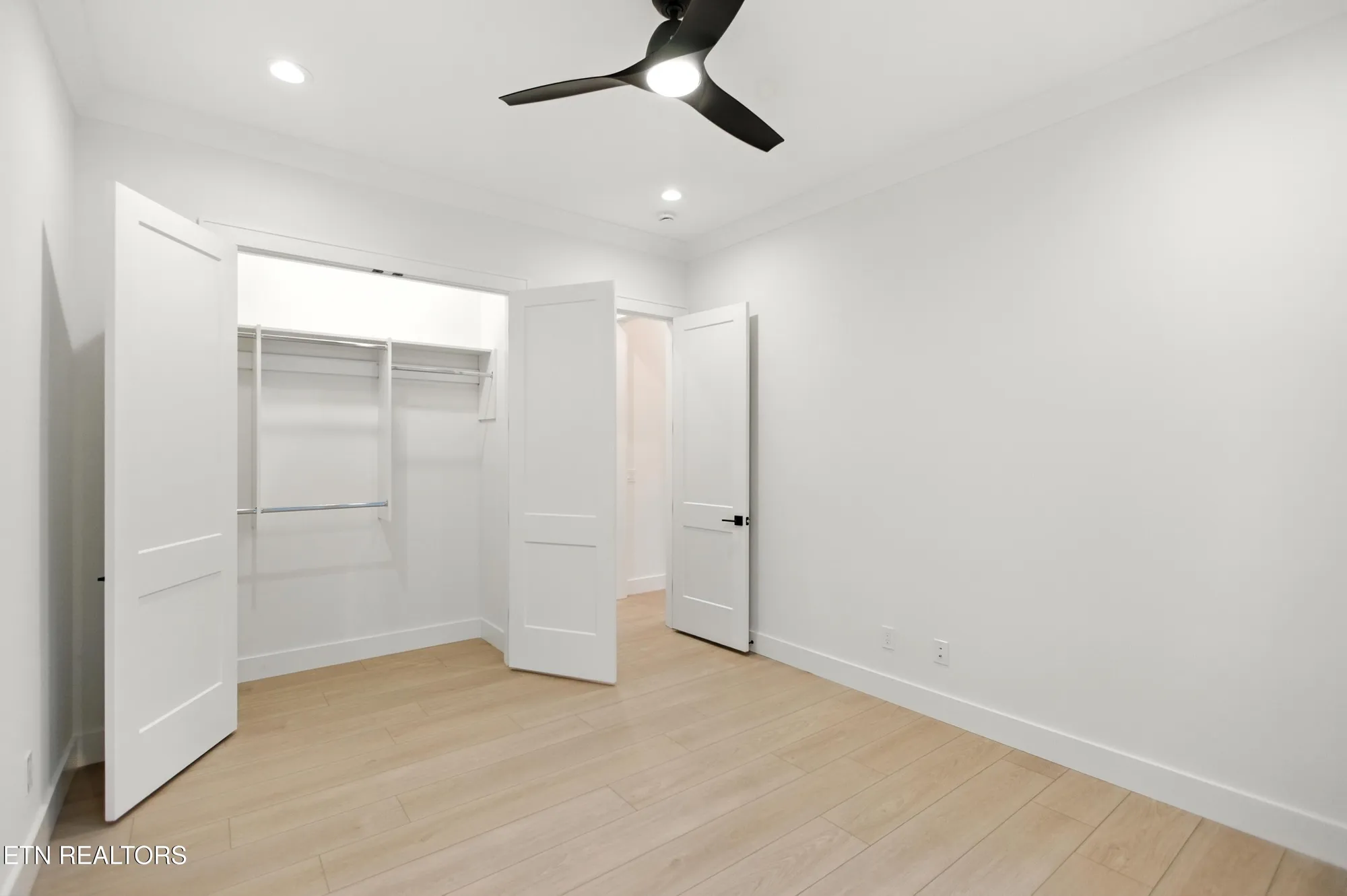 Property Slideshow image 33 of 50 | 238 gadusi way, Loudon, TN, 37774