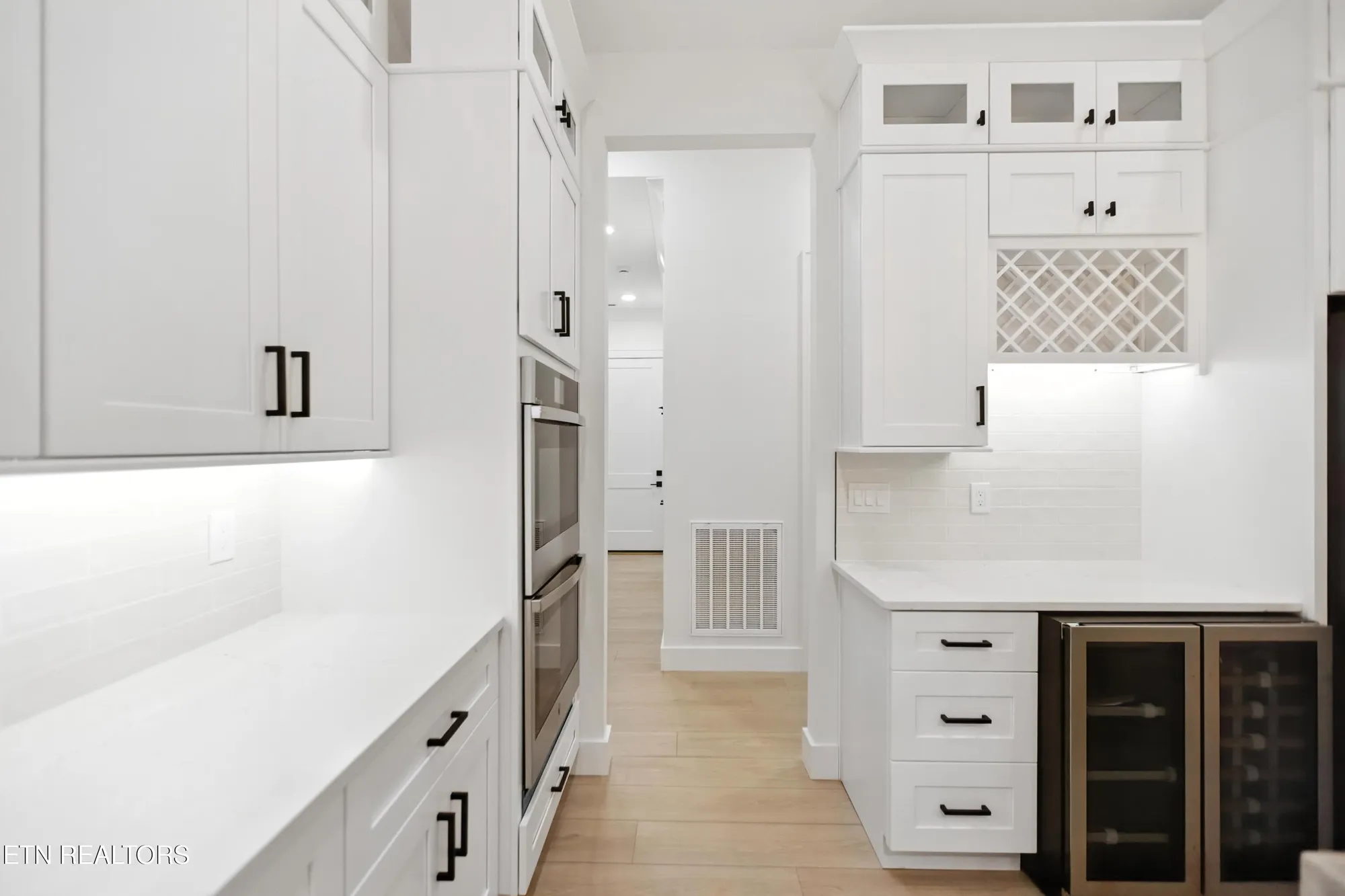 Property Slideshow image 13 of 50 | 238 gadusi way, Loudon, TN, 37774