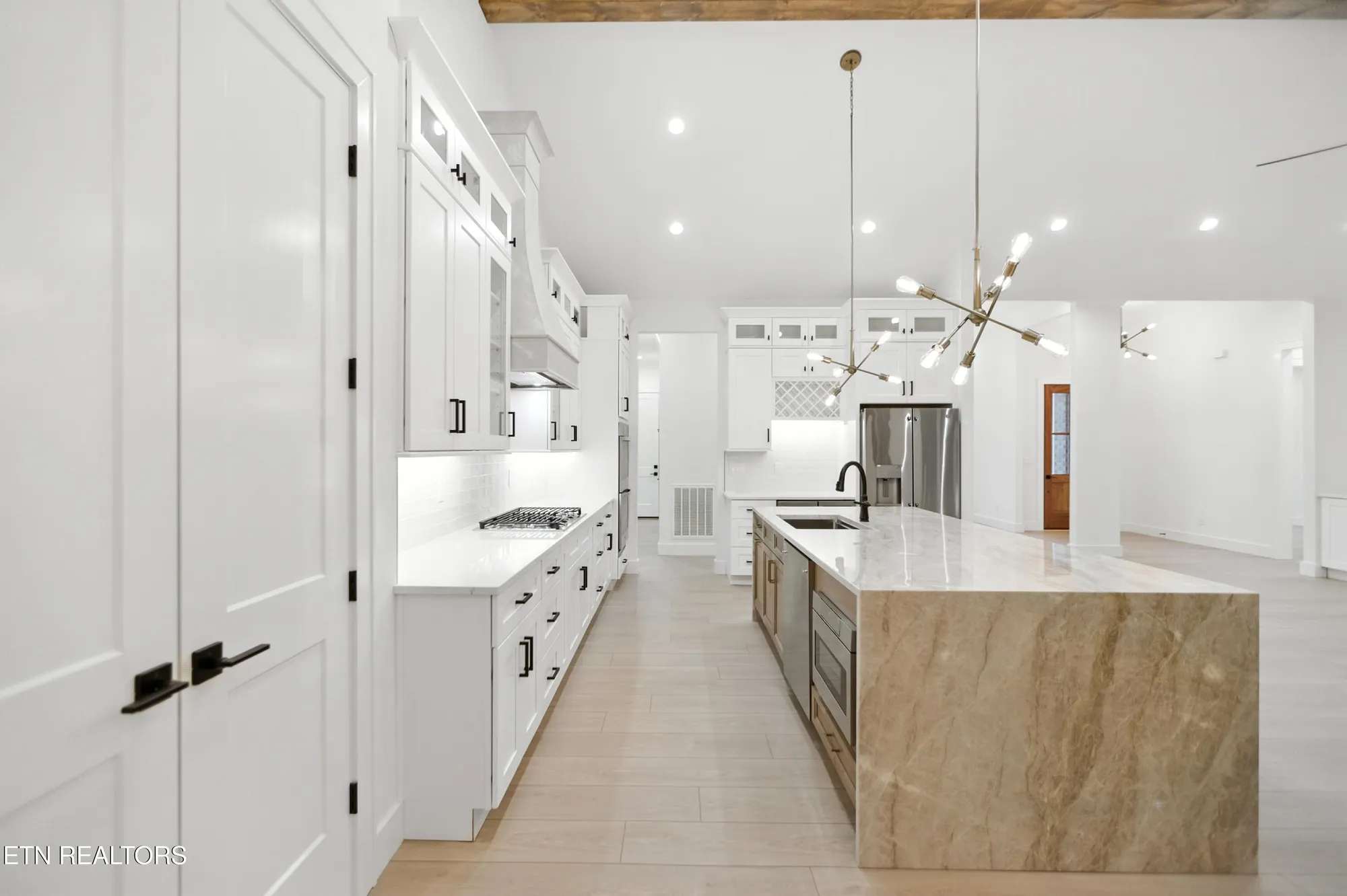 Property Slideshow image 15 of 50 | 238 gadusi way, Loudon, TN, 37774