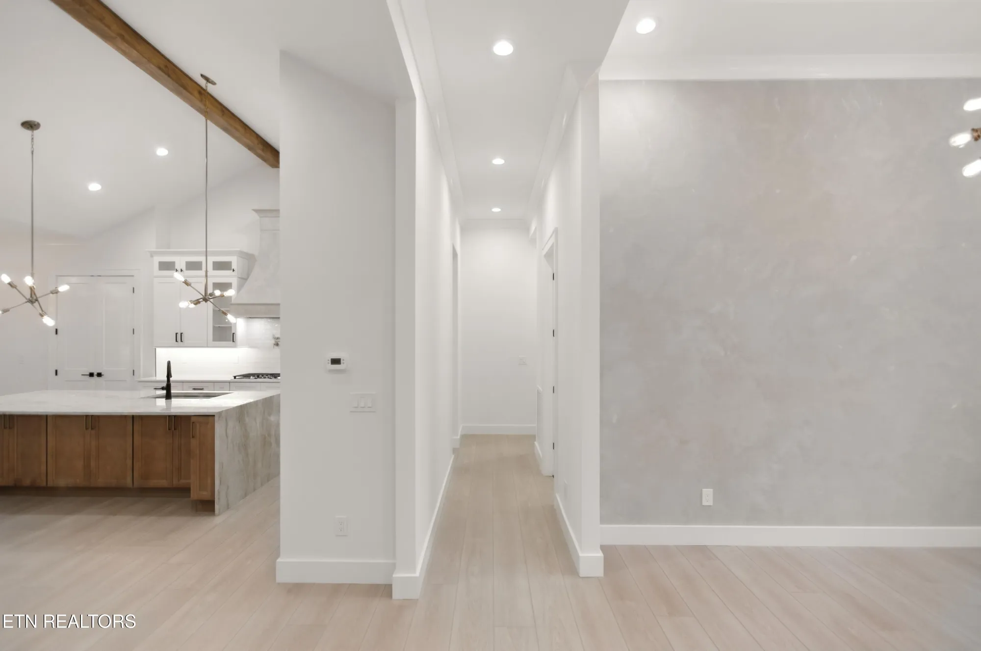 Property Slideshow image 10 of 50 | 238 gadusi way, Loudon, TN, 37774