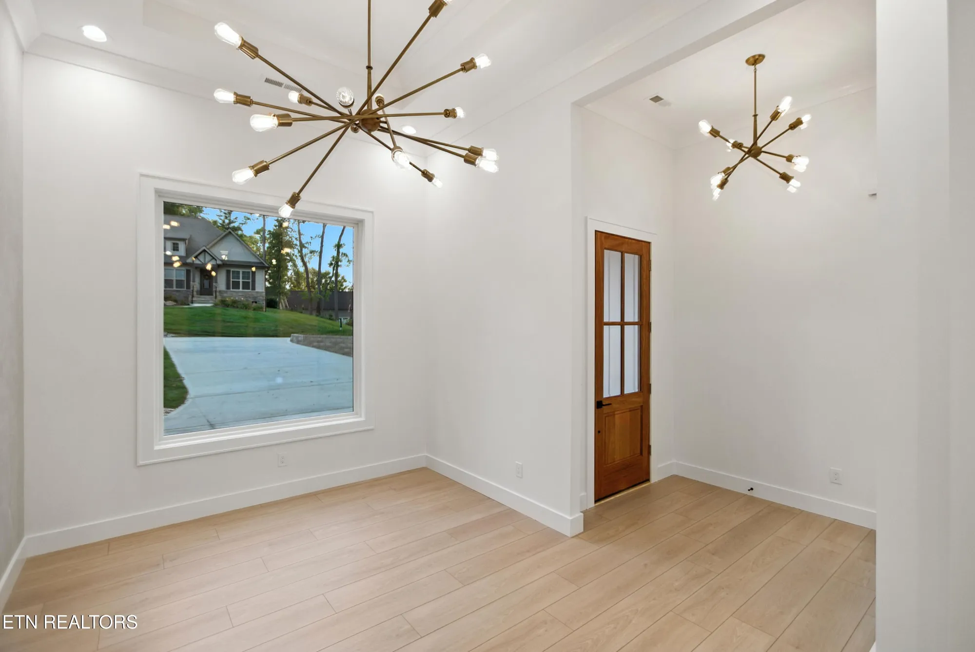 Property Slideshow image 7 of 50 | 238 gadusi way, Loudon, TN, 37774