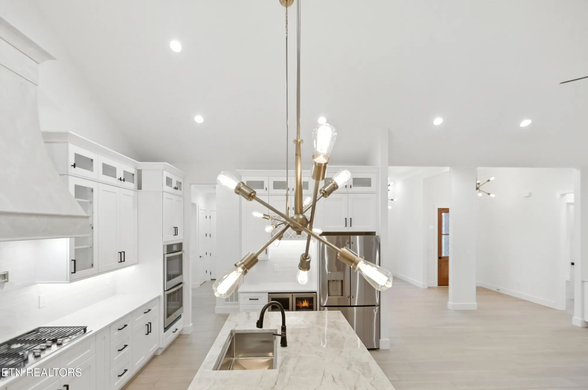 Property Slideshow image 16 of 50 | 238 gadusi way, Loudon, TN, 37774