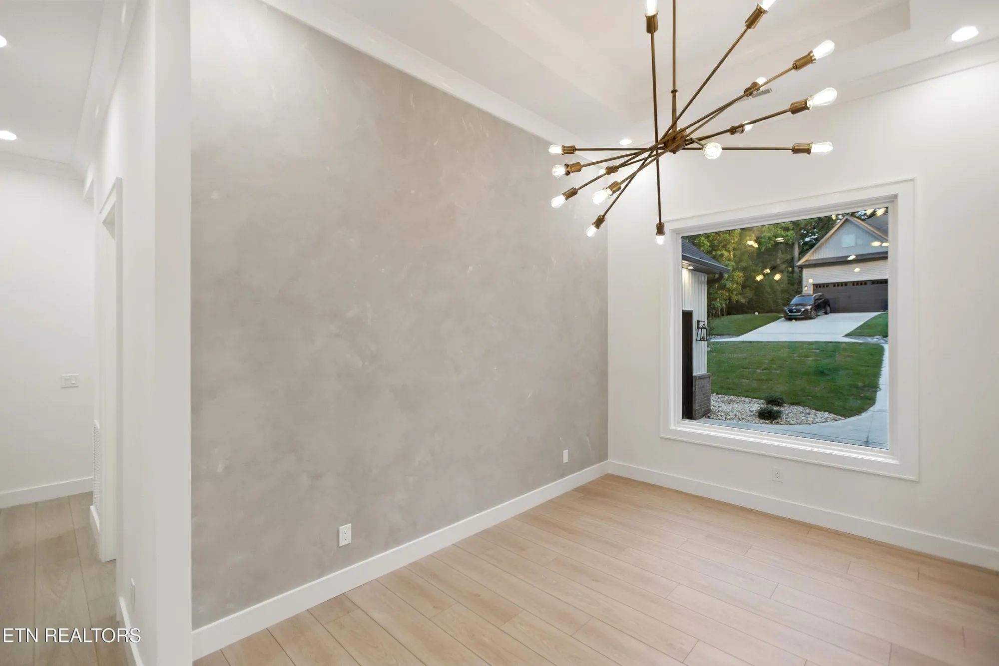 Property Slideshow image 8 of 50 | 238 gadusi way, Loudon, TN, 37774