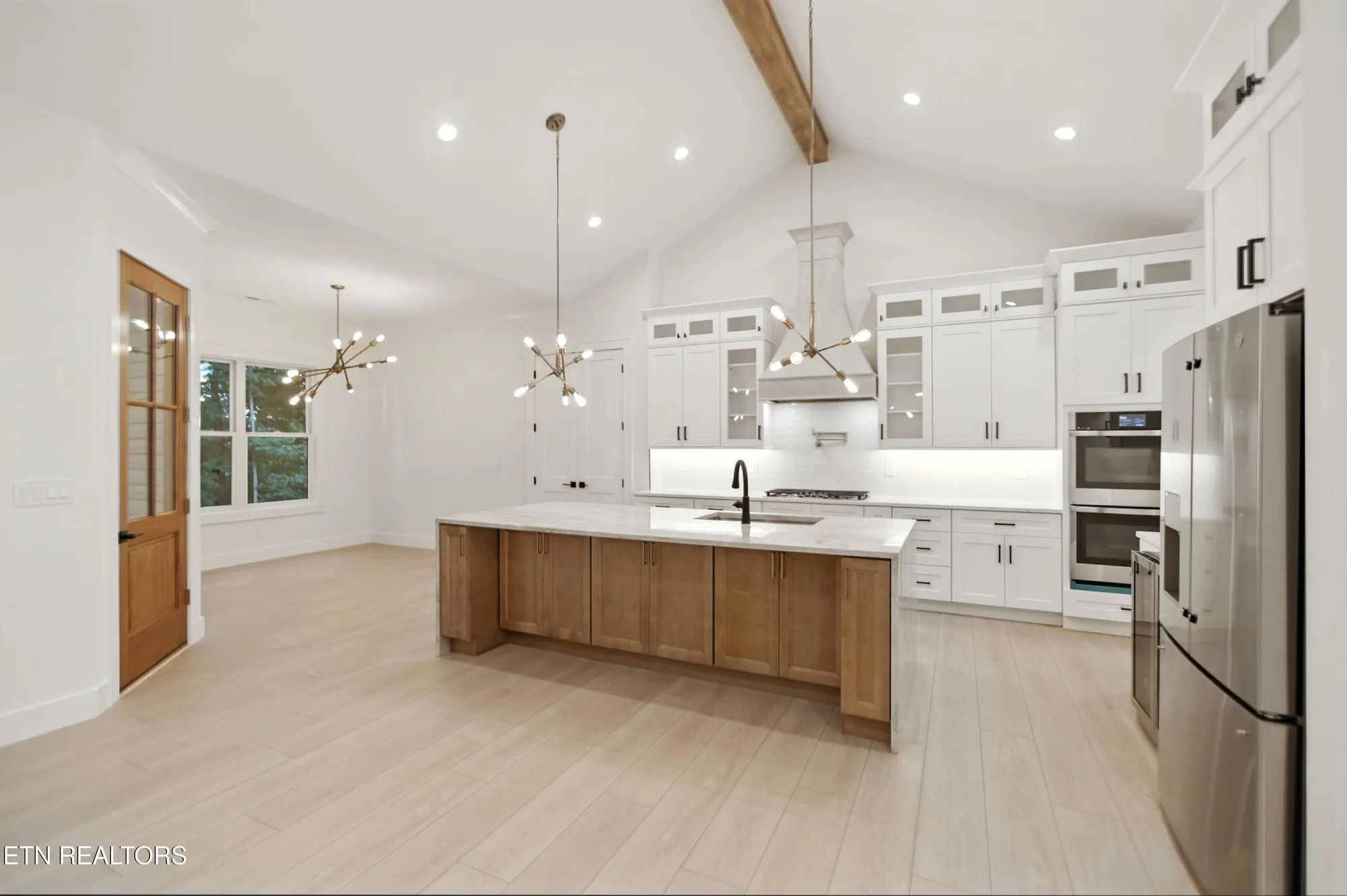 Property Slideshow image 11 of 50 | 238 gadusi way, Loudon, TN, 37774