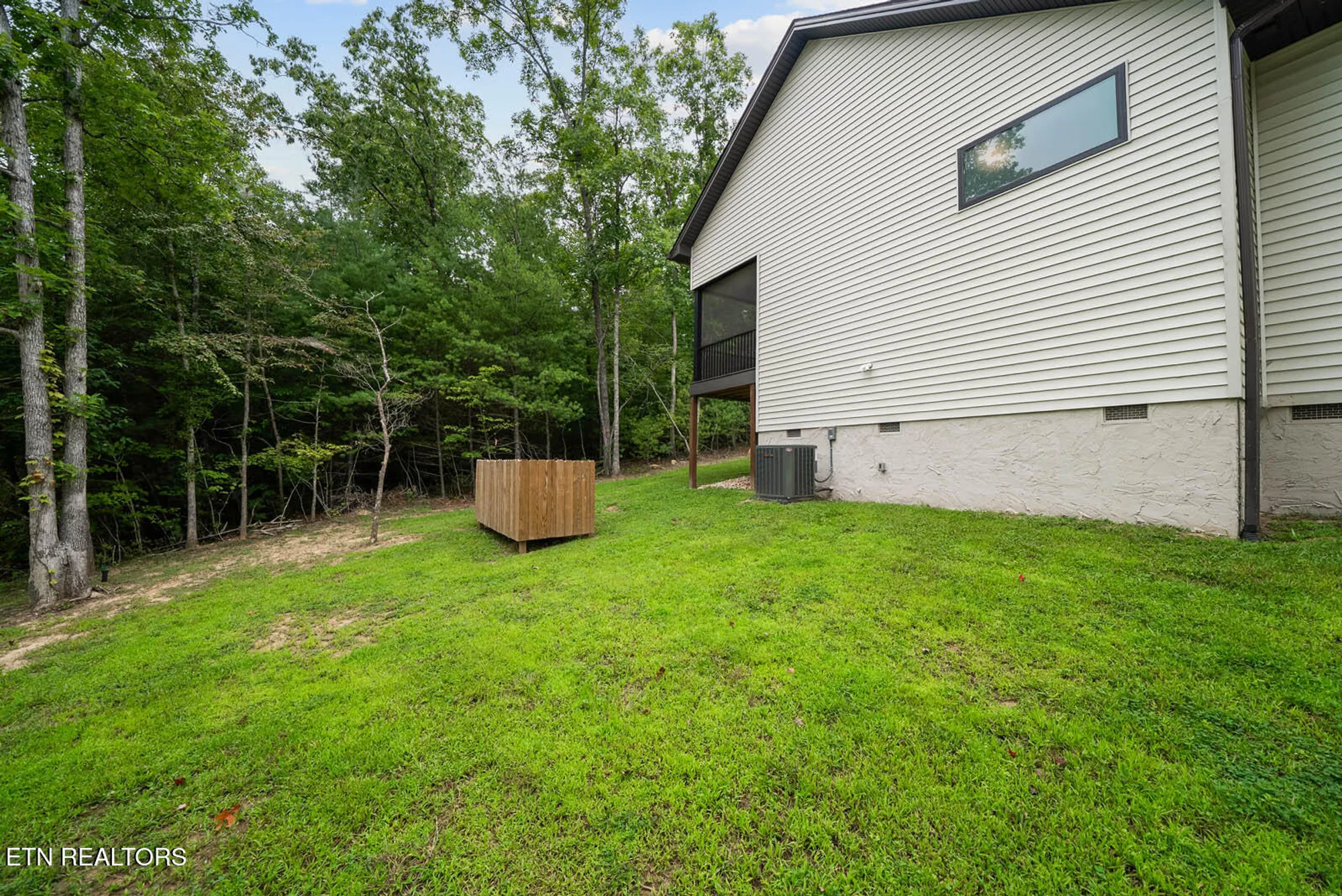 Property Slideshow image 43 of 52 | 11 brenningham ln, Crossville, TN, 38558