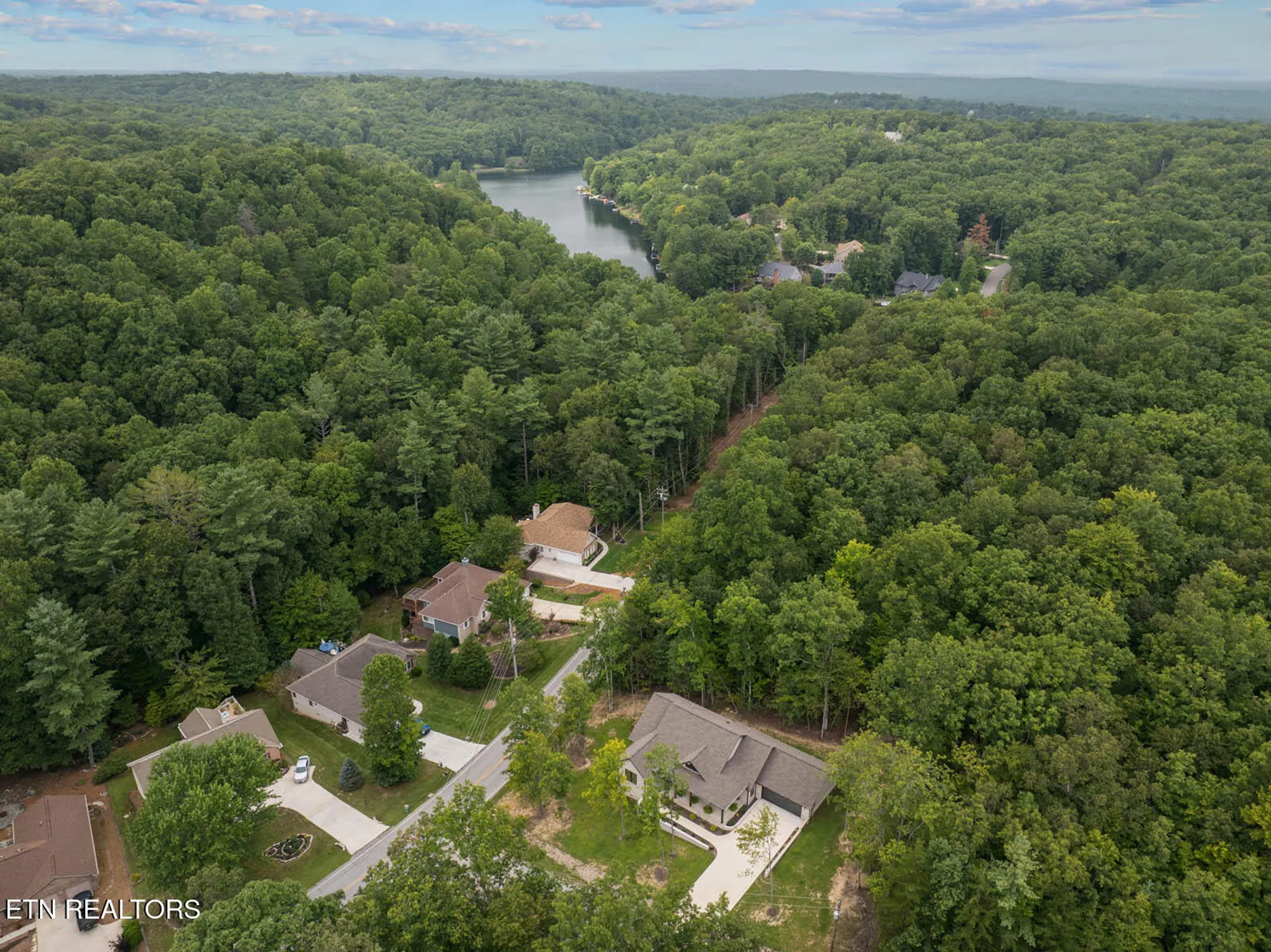 Property Slideshow image 50 of 52 | 11 brenningham ln, Crossville, TN, 38558