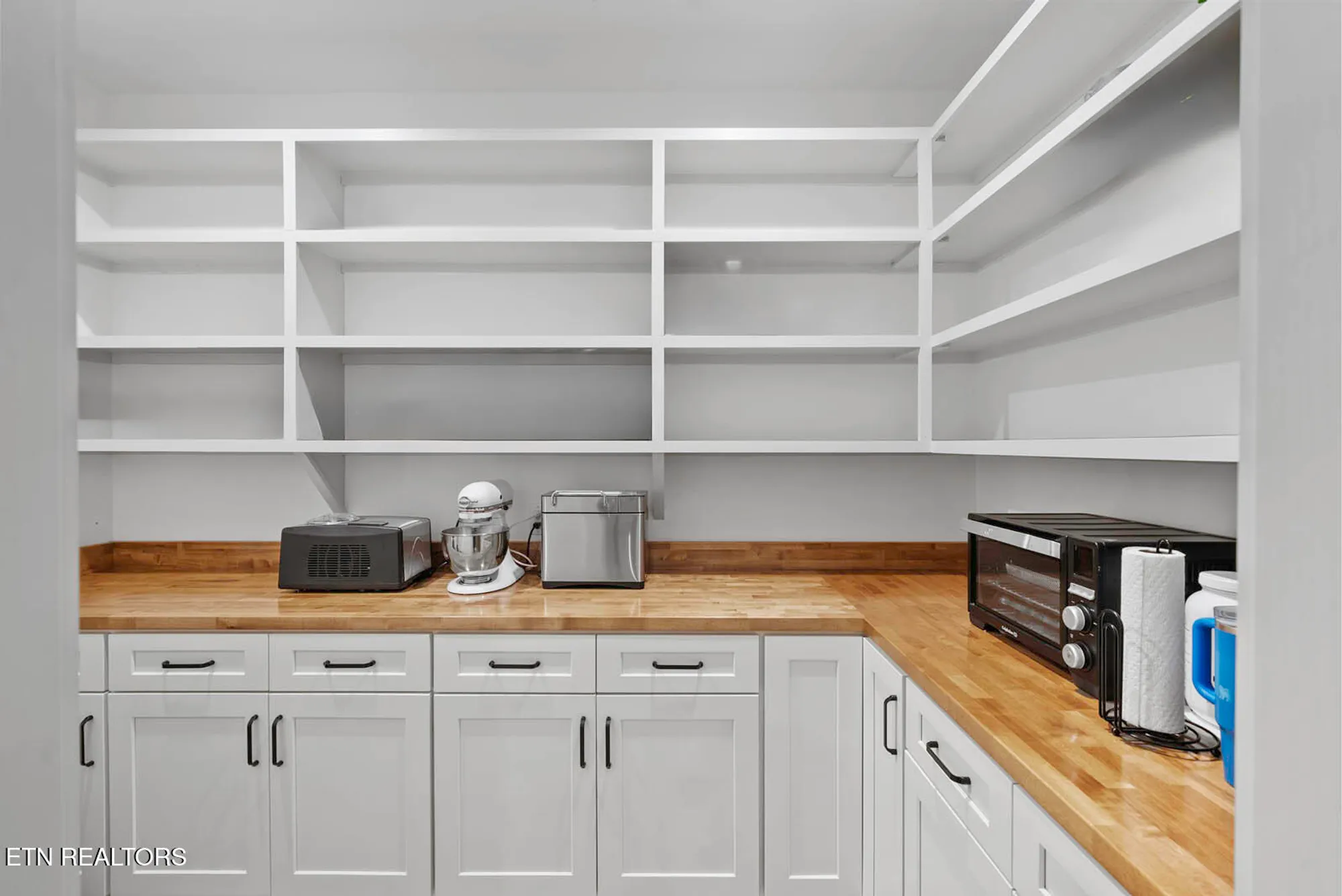 Property Slideshow image 23 of 52 | 11 brenningham ln, Crossville, TN, 38558