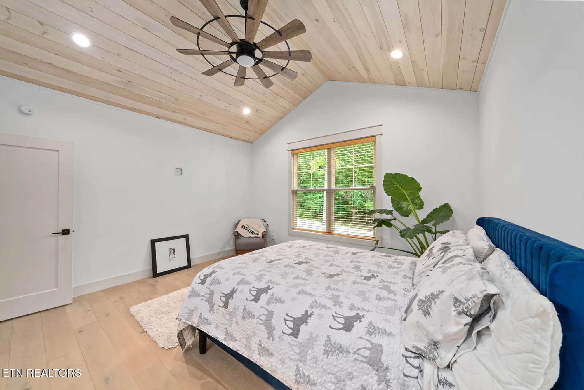 Property Slideshow image 25 of 52 | 11 brenningham ln, Crossville, TN, 38558