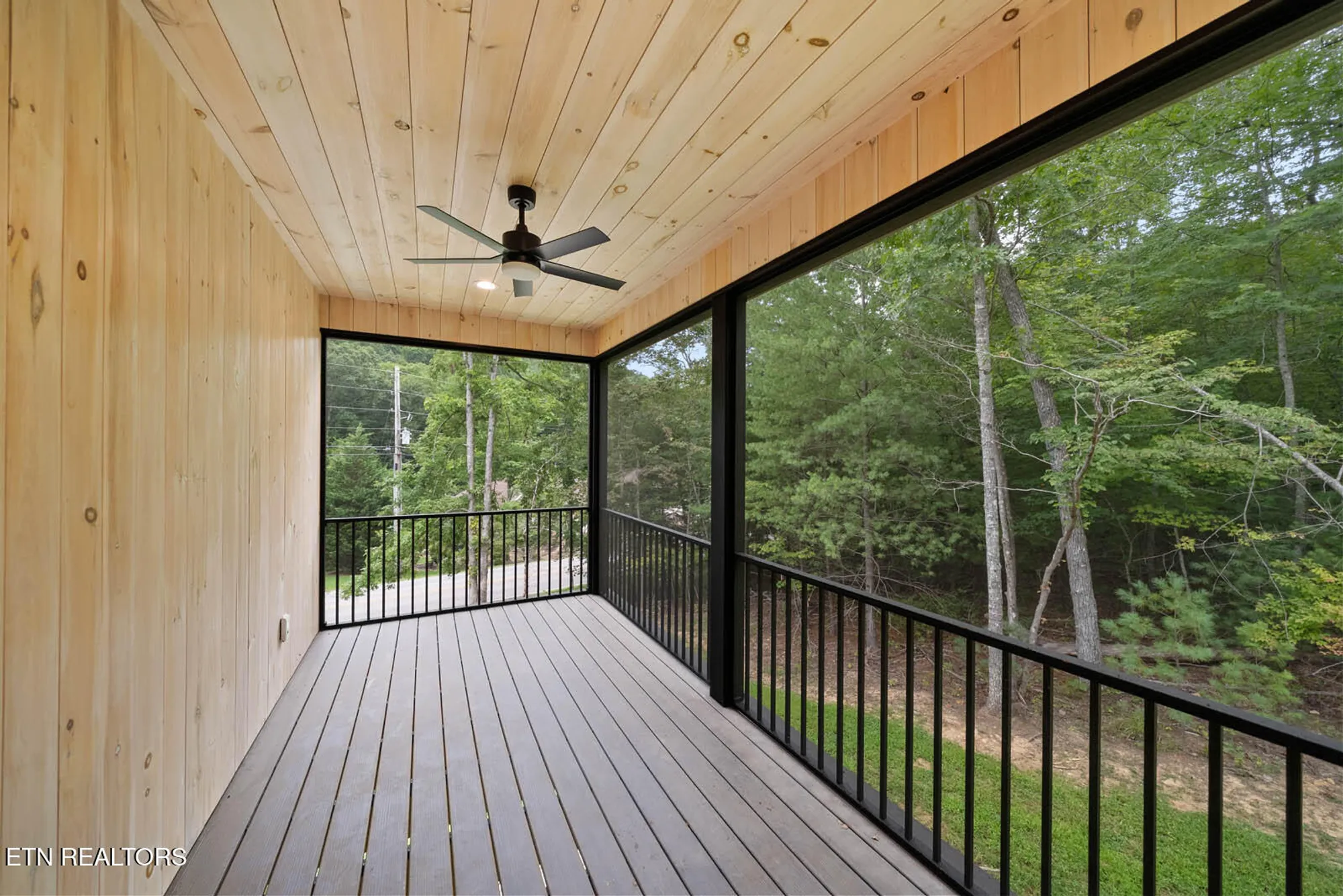 Property Slideshow image 36 of 52 | 11 brenningham ln, Crossville, TN, 38558