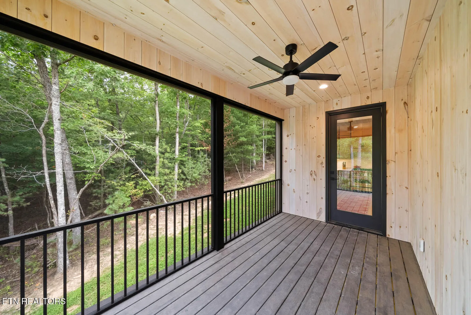 Property Slideshow image 37 of 52 | 11 brenningham ln, Crossville, TN, 38558